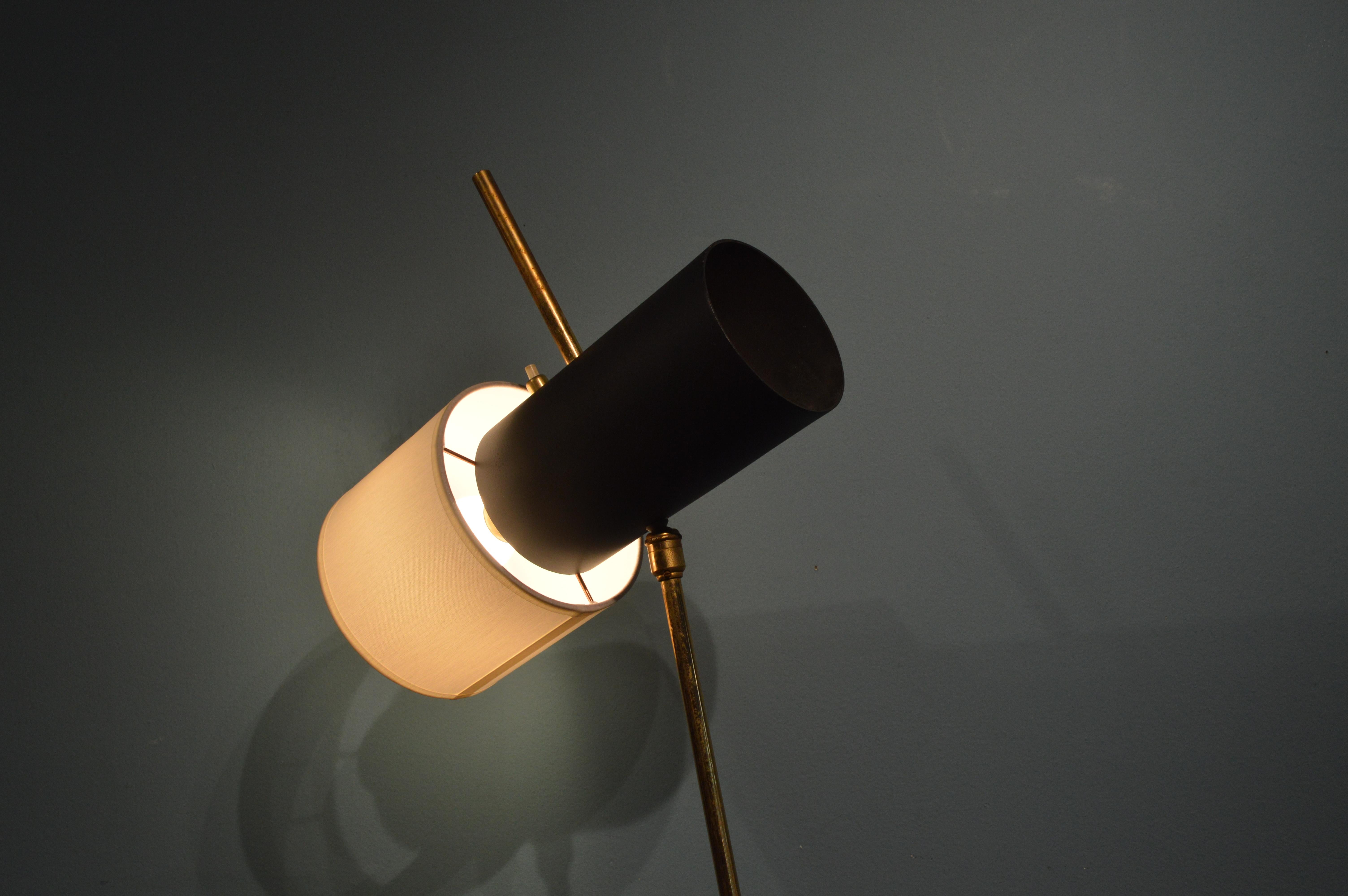 Tripode Floor Lamp by Lunel 2