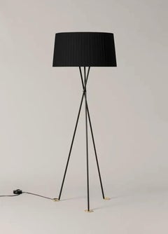 Lámpara de pie Trípode G5 by Equipo Santa & Cole for Santa & Cole