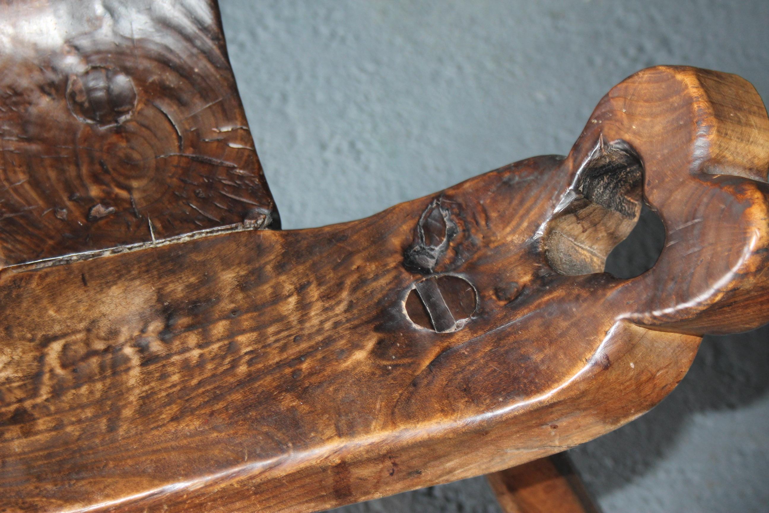 Tripode, folk art, pine chair.
