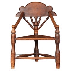 Tripode wood chair