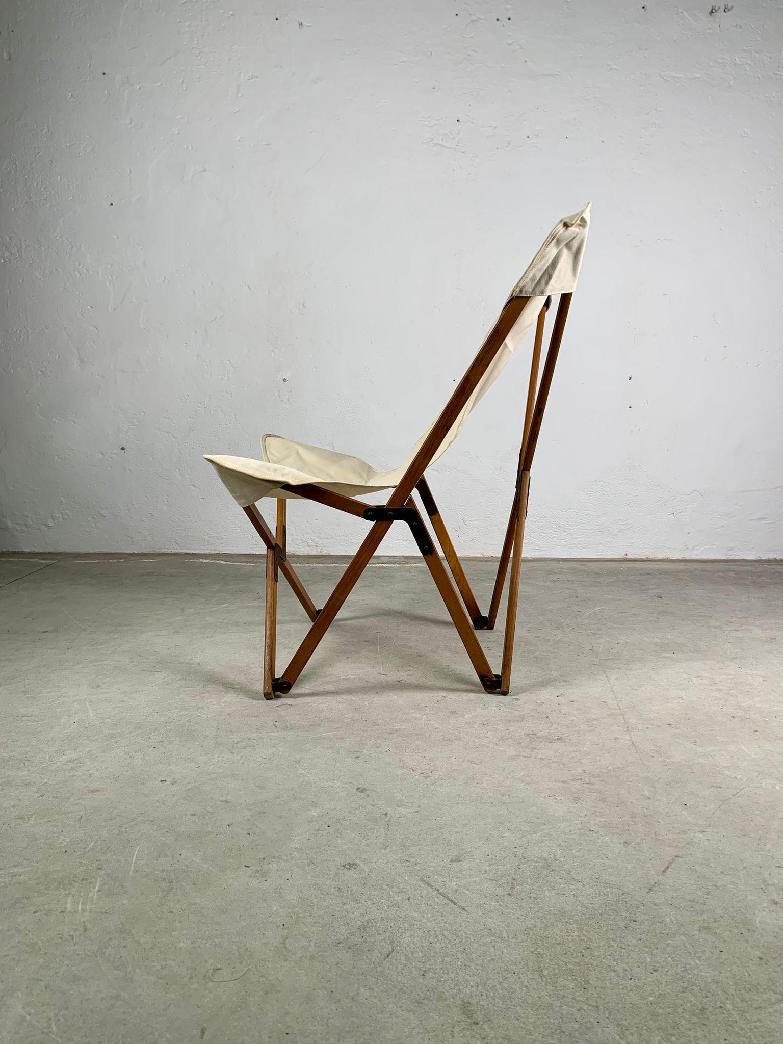 Mid-20th Century Fauteuil Tripolina conçu par Joseph B. Femby, 1960 en vente