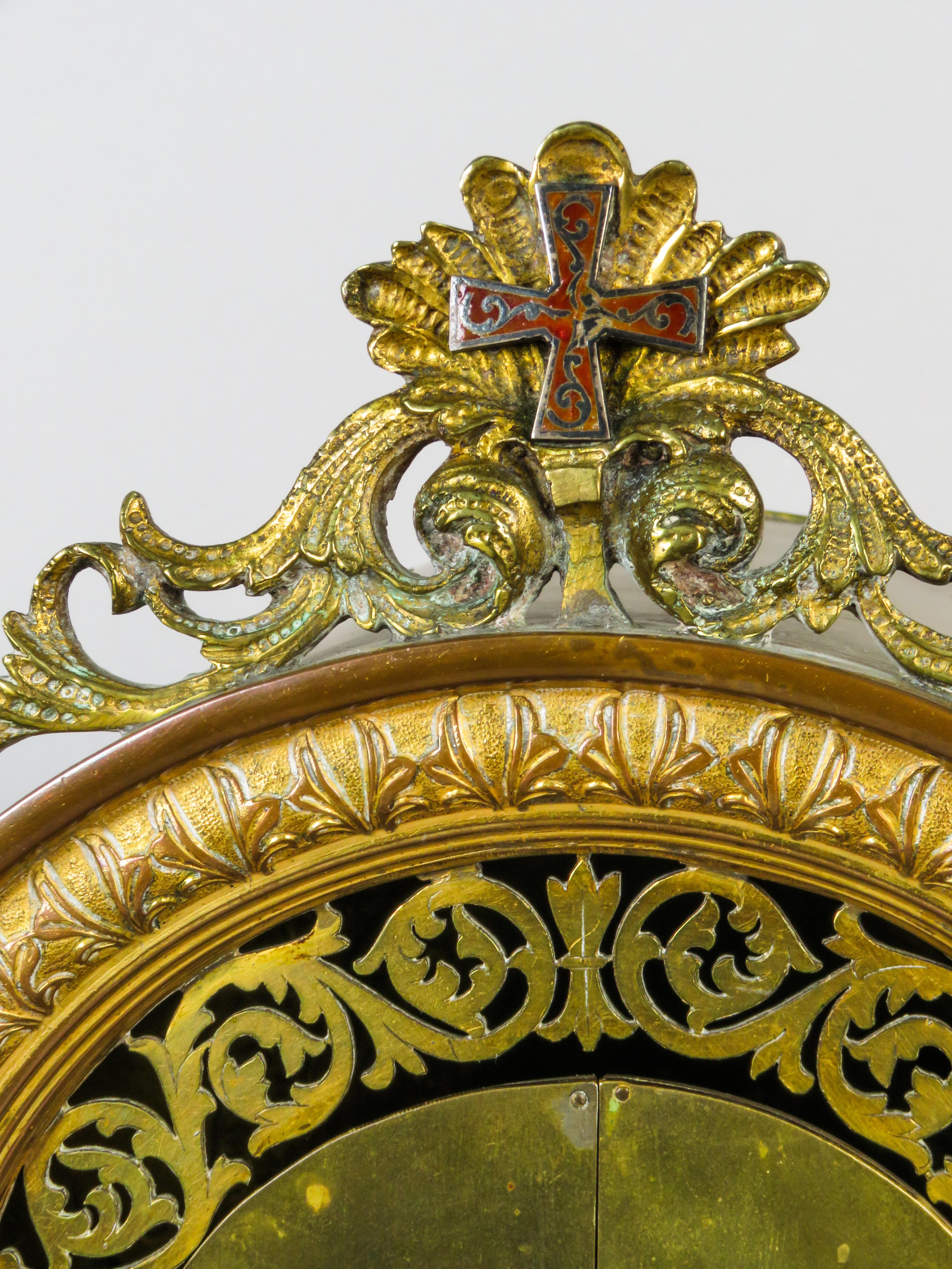 Inizio XX secolo Nicchia trittica con scultura di  La Vergine Maria con il Bambino Gesù in vendita