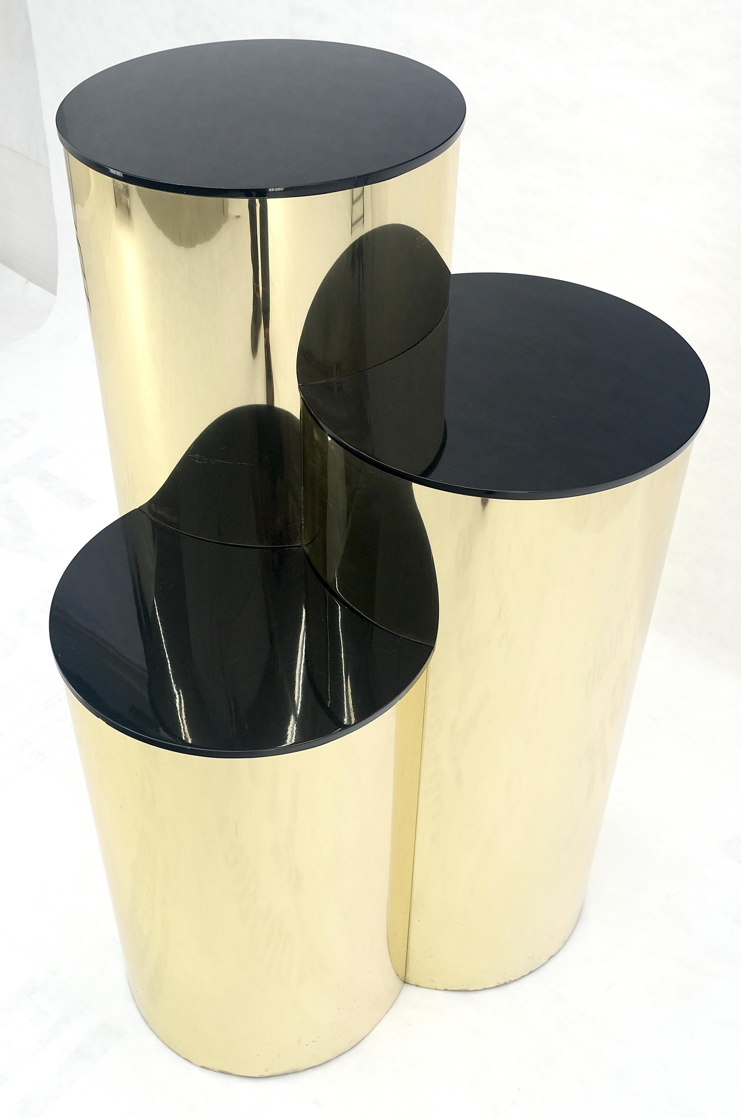 Triptych Round Cylinder Brass Finish Multi Level Pedestal Stand Table For Sale 2