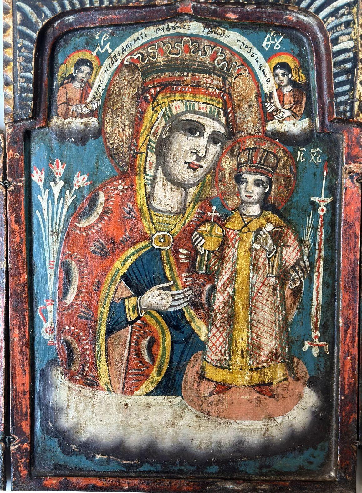 Russisches Triptychon, Ikone Christi und die Jungfrau der unsterblichen Rosen, ca. 1700er Jahre im Zustand „Gut“ im Angebot in Los Angeles, CA