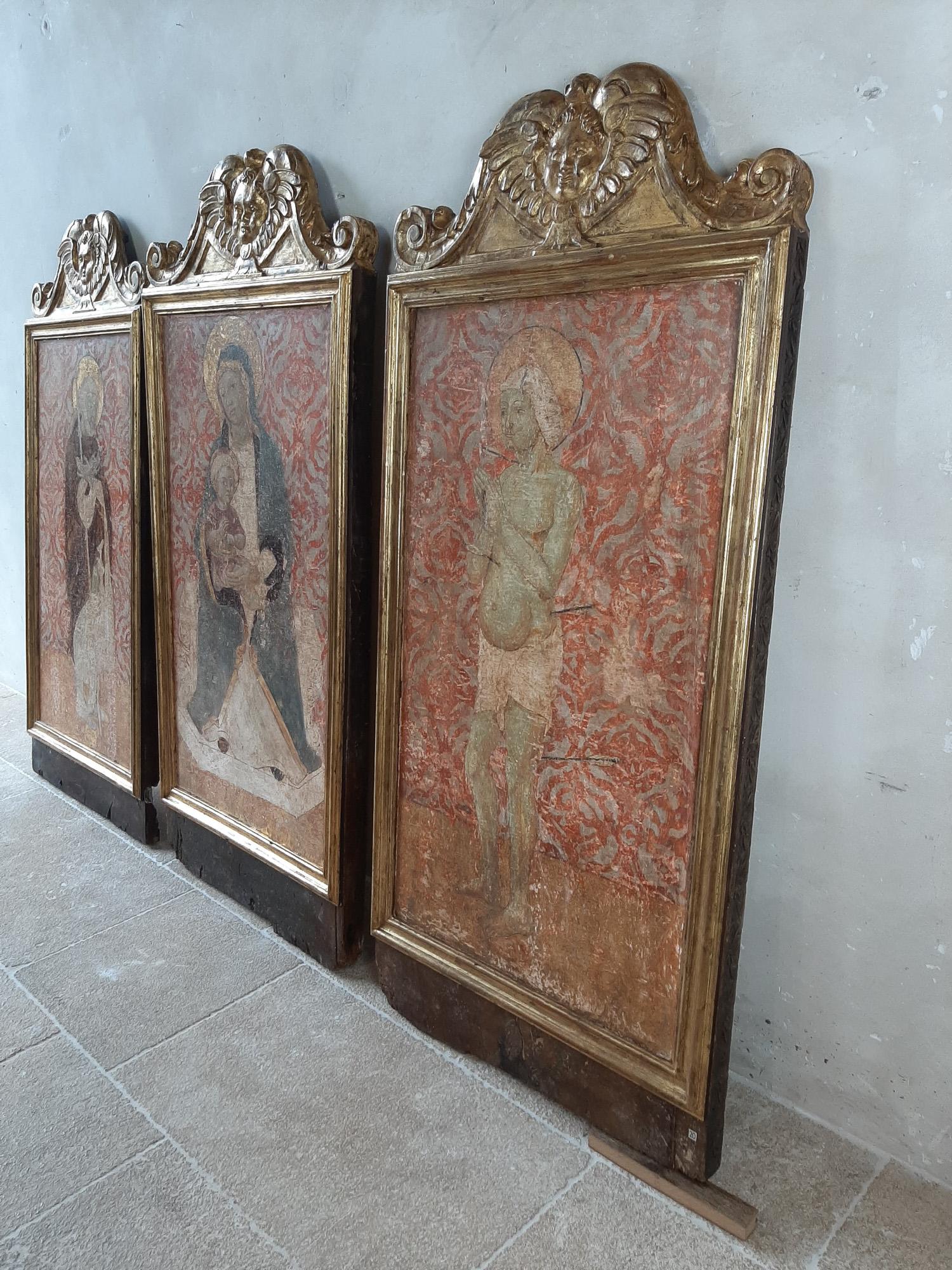 Triptych with Fresco on Walnut from the 14th to 15th Century, Siena, Italy 10
