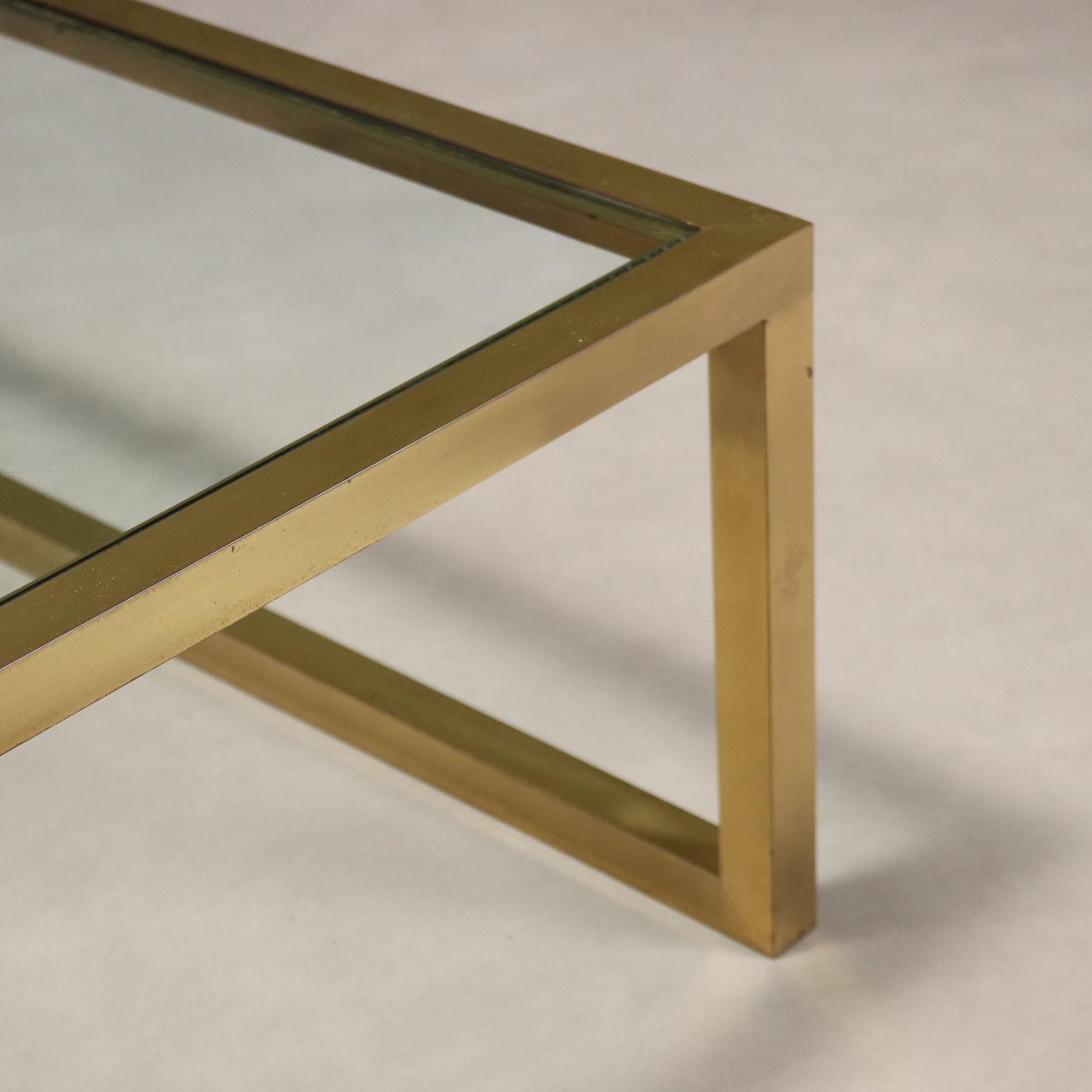 Trois tables basses des années 60 et 70 en verre et laiton État moyen - En vente à Milano, IT