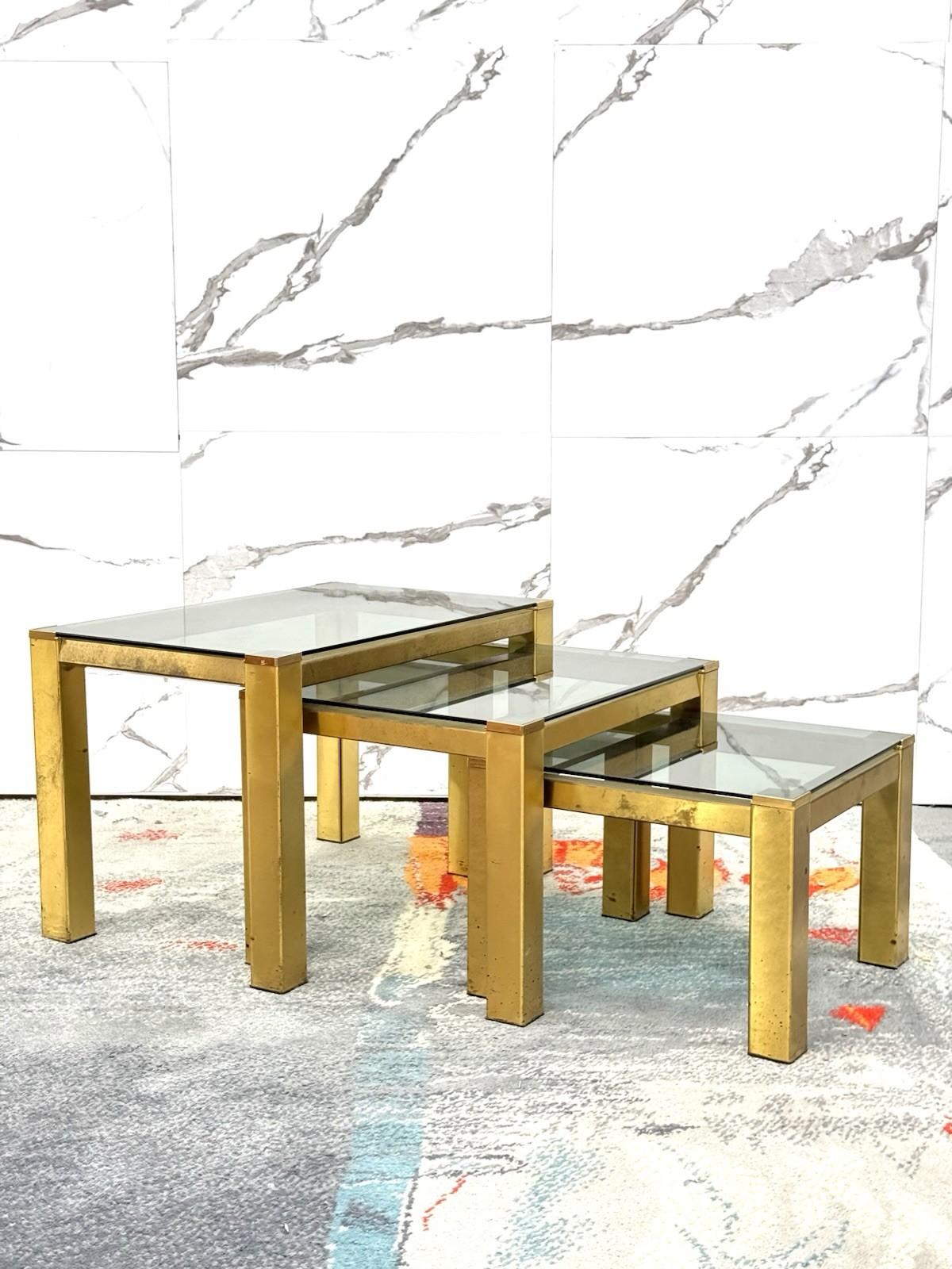 Tris tavolini ottone Hollywood Regency 1970 Design Modernariato Regencia de Hollywood en venta