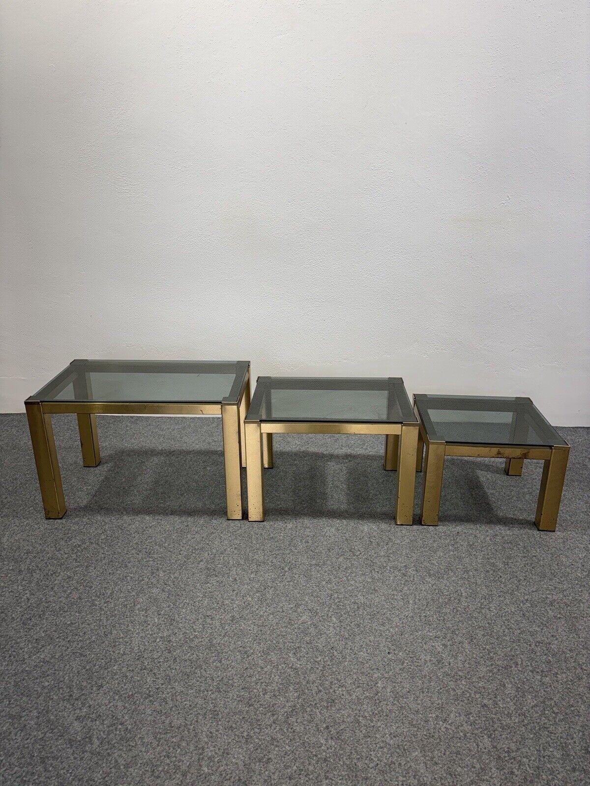 Trois tables basses en laiton Hollywood Regency 1970 Modern Design en vente 2