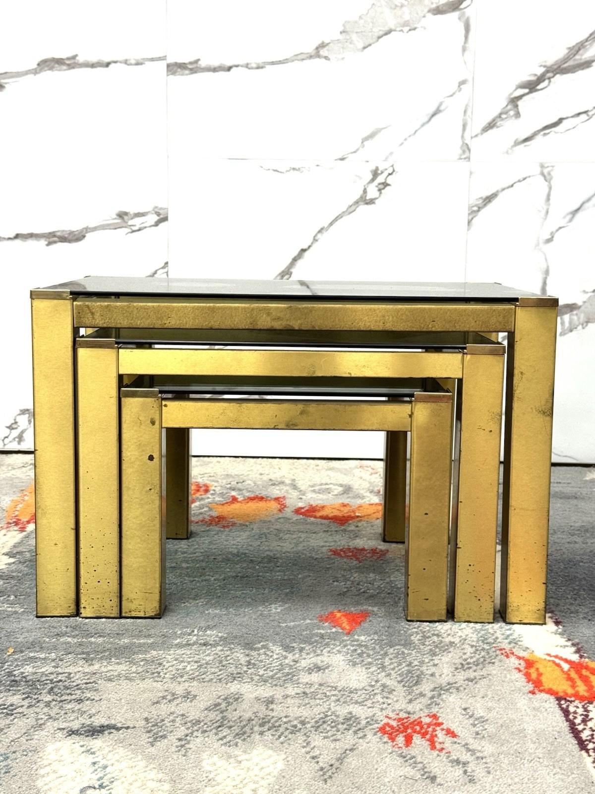 Tris tavolini ottone Hollywood Regency 1970 Design Modernariato en venta 1