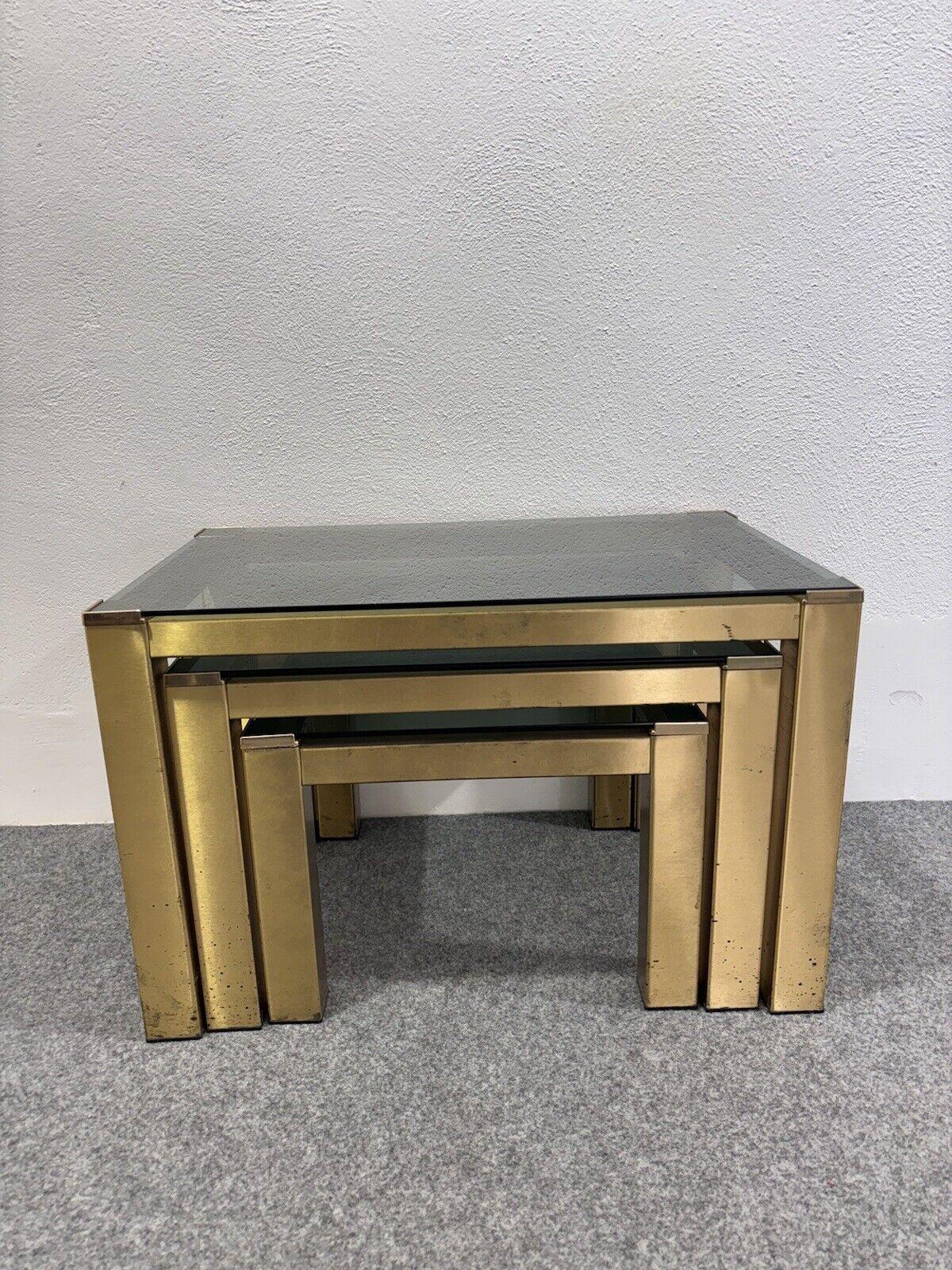 Trois tables basses en laiton Hollywood Regency 1970 Modern Design en vente 3