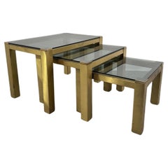 Hollywood Regency 1970s Design Modern antique brass coffee tables trio