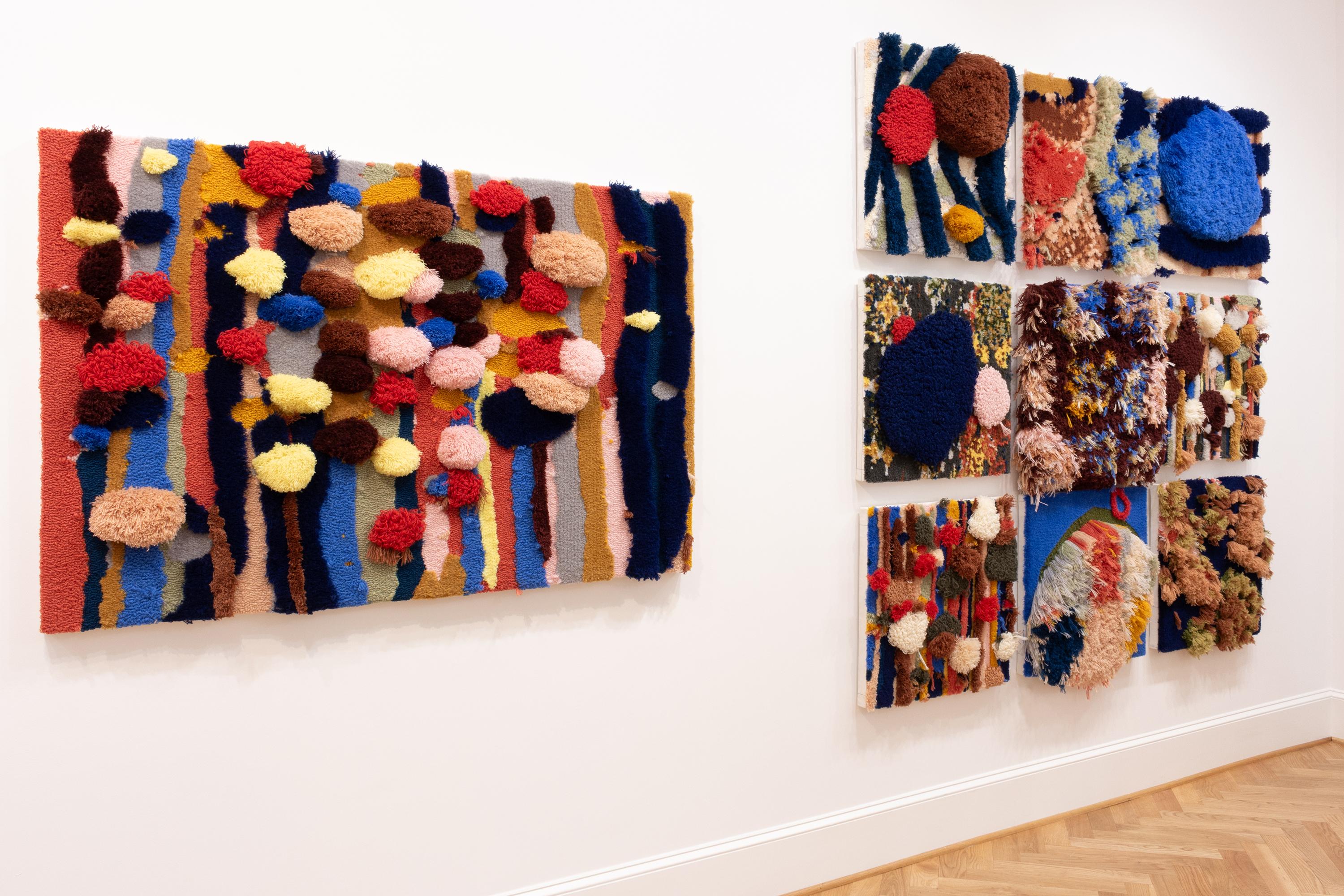 'Boom, Boom, Boom' - fiber art contemporanea, texture, motivi, punti, ciuffi in vendita 2