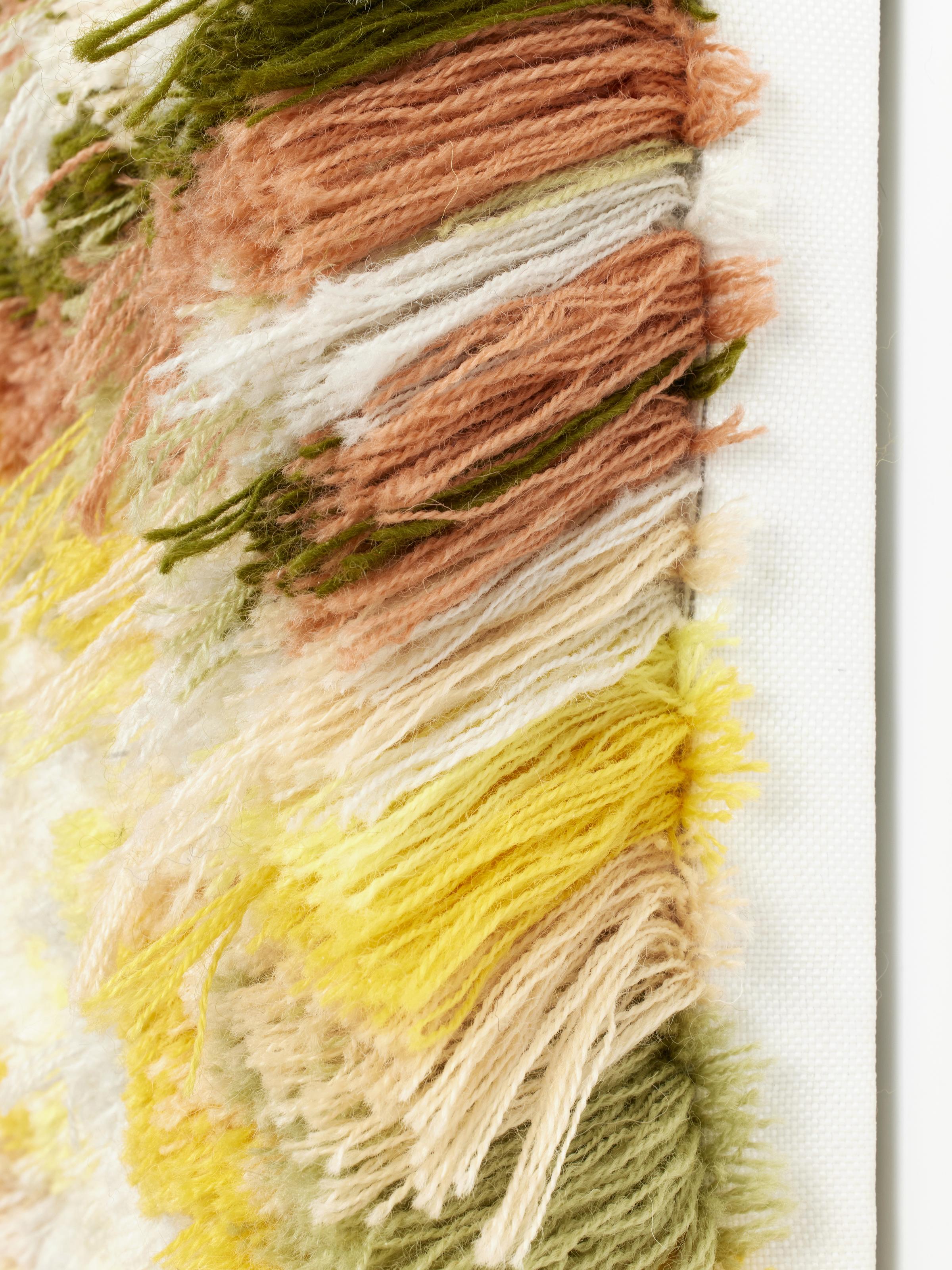 Quest'opera astratta presenta sfumature di giallo, verde e arancione.

Trish Andersen si ispira alle opere di Shelia Hicks, Cy Twombly, Judith Scott e Nick Cave.

