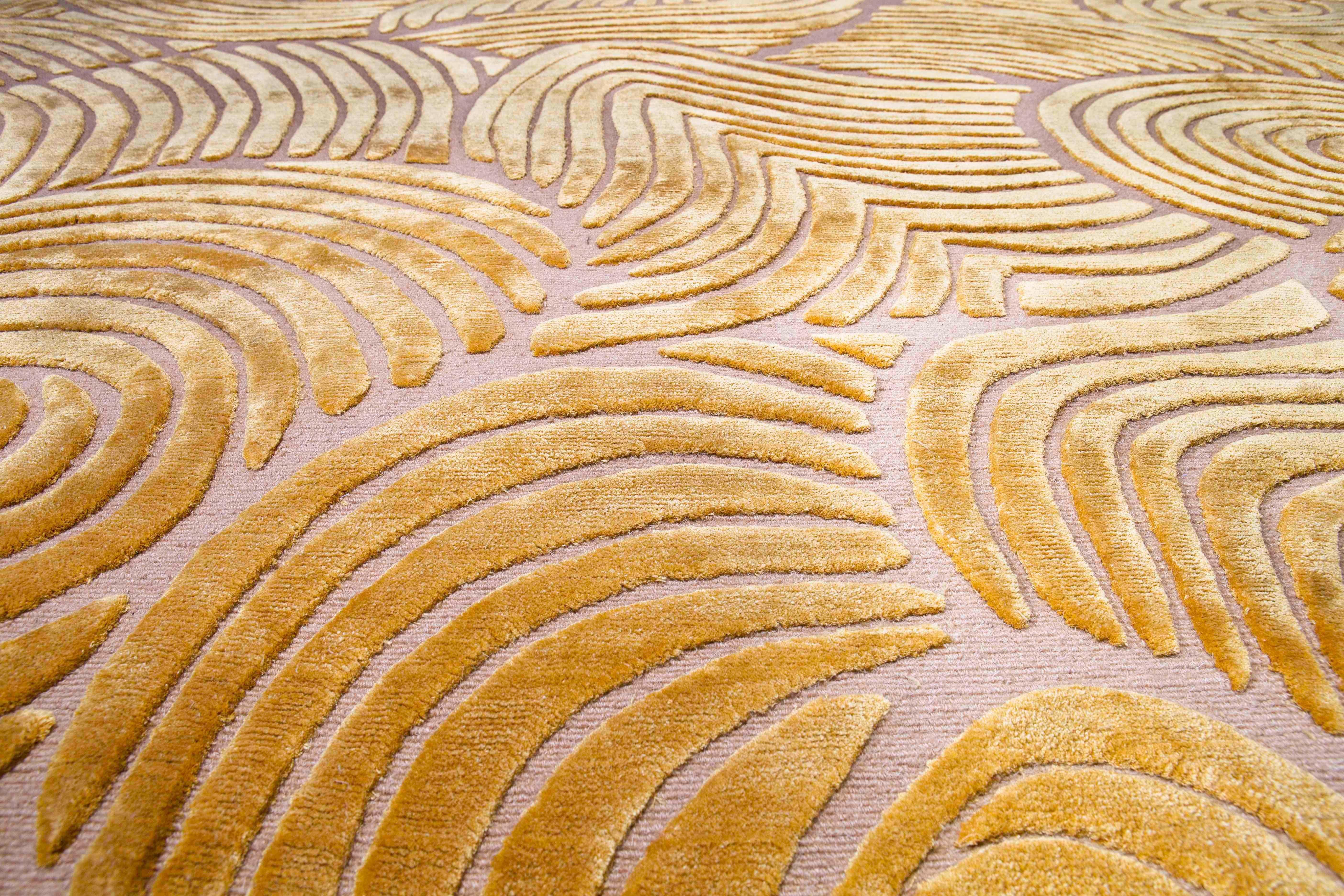 A flowing rug design by Jeff Aird, in Real Silk and Wool.

30% New Zealand Wool, 70% Real Chinese Silk

120 knots per square inch

2 mm loop wool / 5mm silk

~

At sites which were important to them, the celts carved triskele spirals on stone.

Rugs