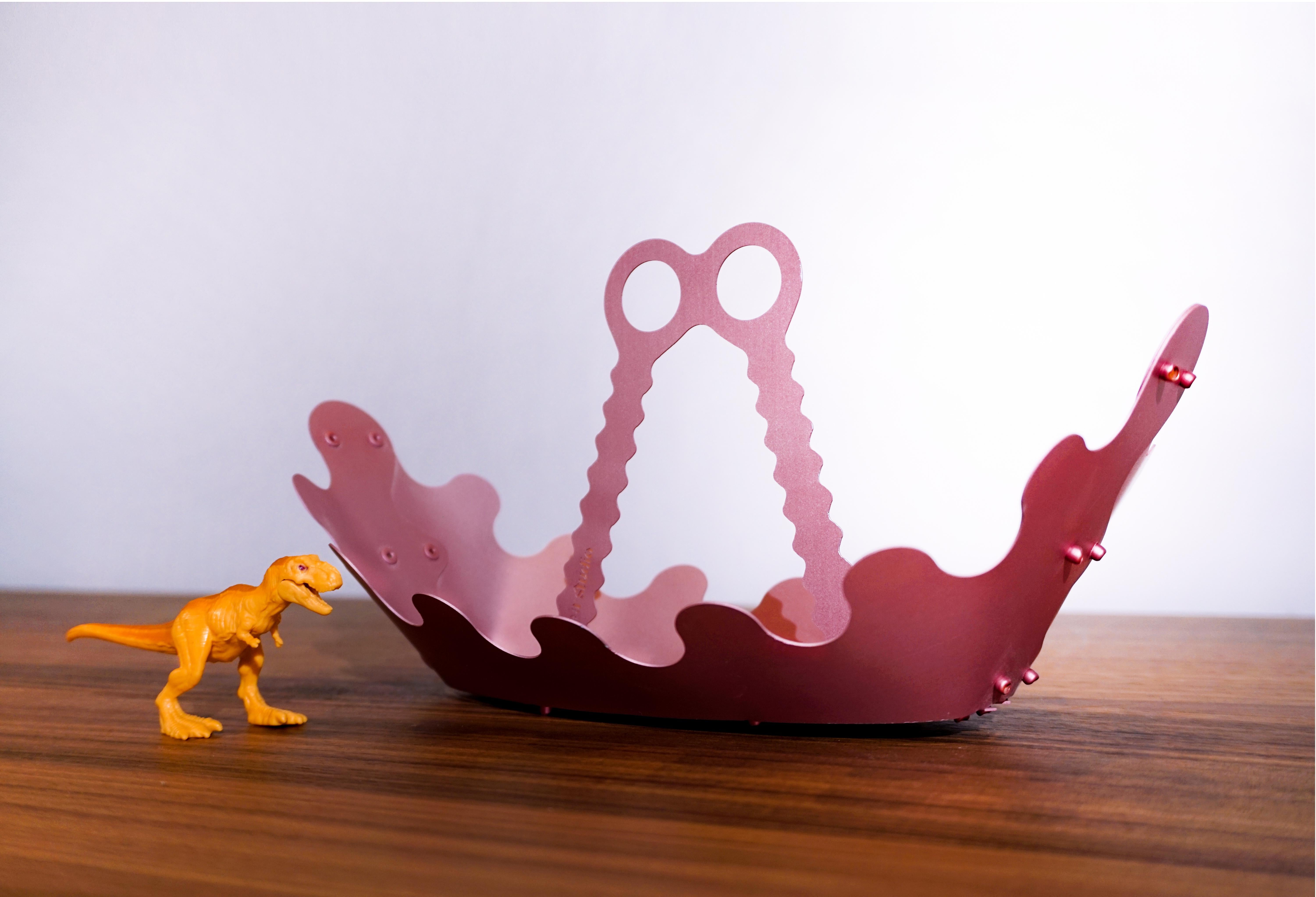 Modern Triton Tray by Rodrigo Lobato Yáñes