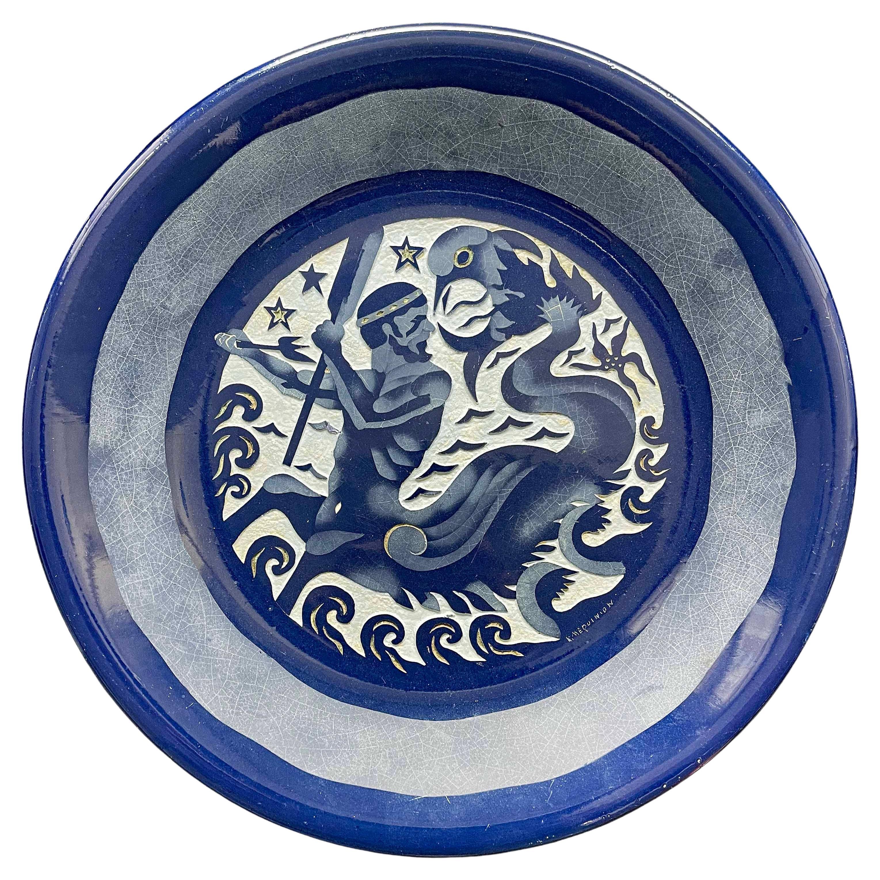 "Triton con delfino", ciotola bassa Art Déco in blu con creature acquatiche, Francia in vendita