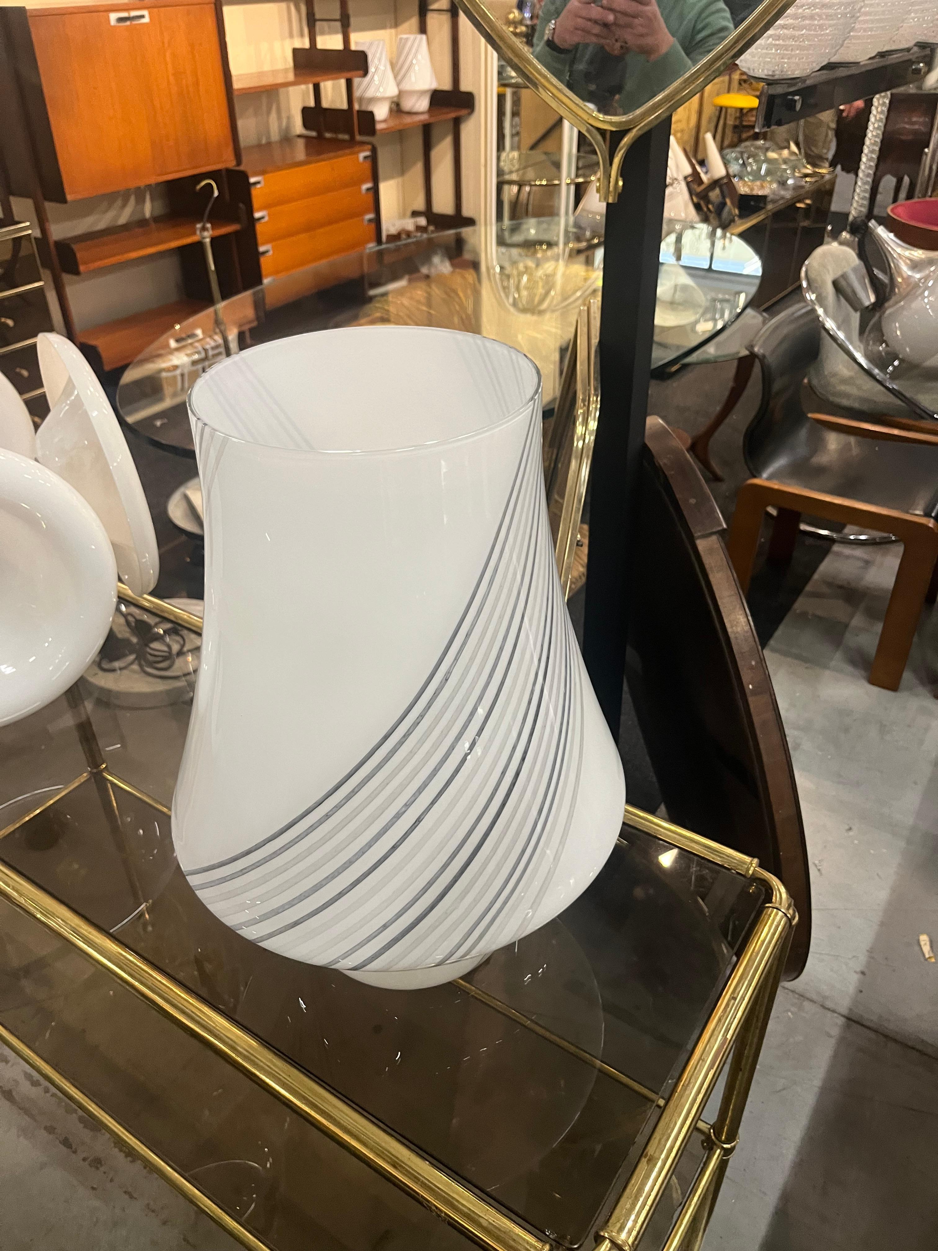 Trittico 2 Abat-Jour più Lampada da Comò Vintage in Vetro di Murano anni 70 in vendita 2