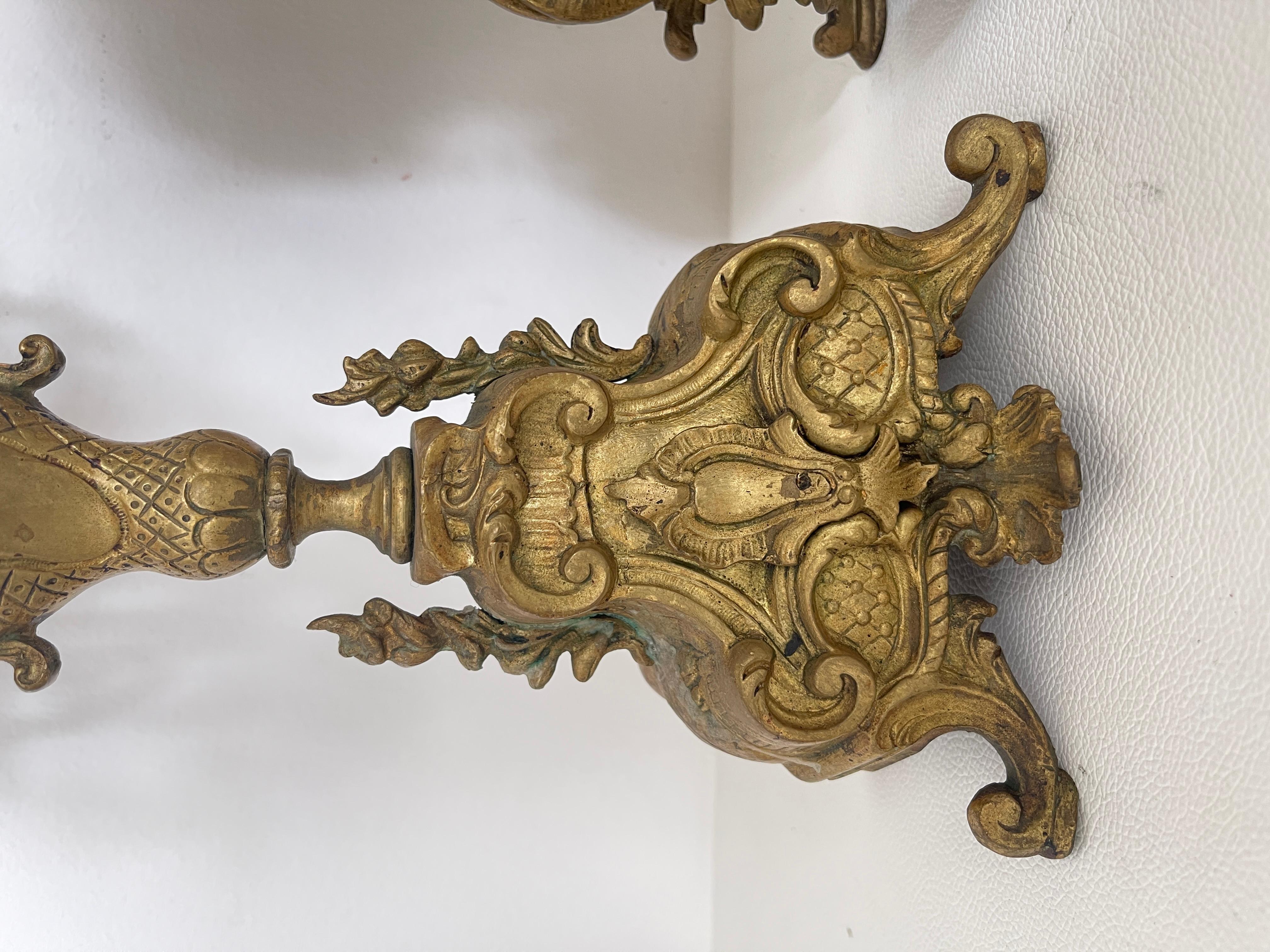 Trittico Antico in Bronzo Dorato – Orologio da Camino con Coppia di Candelabri in vendita 1