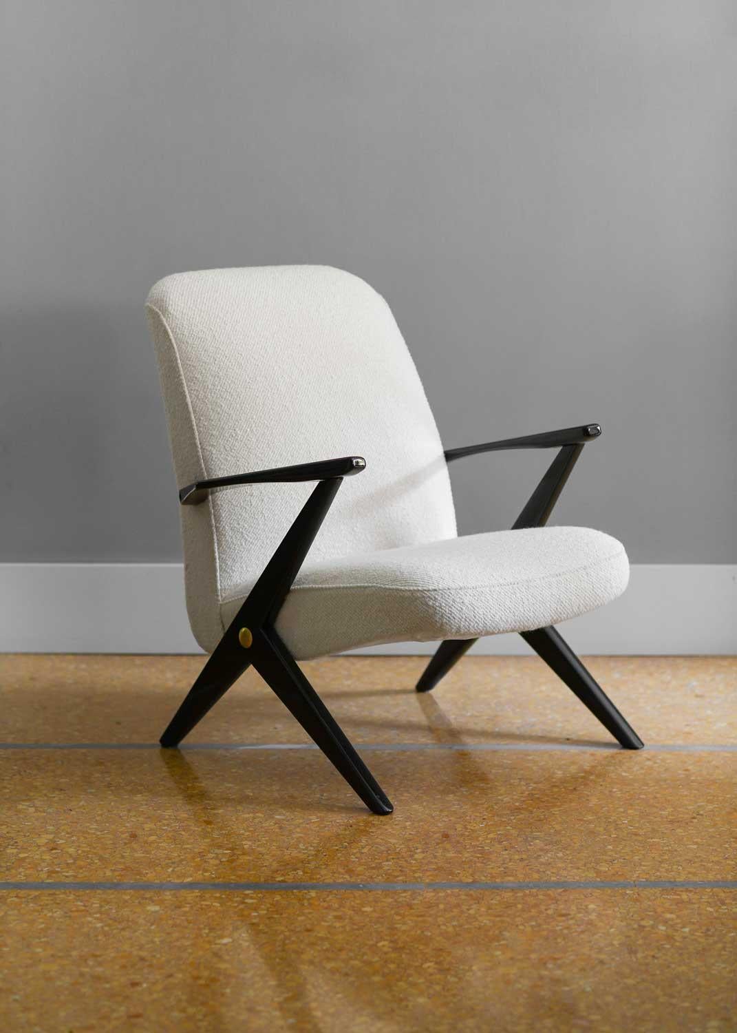 Pair of Triva armchairs by Bengt Ruda
Product details
Single armchair dimensions: 65L x 80H x 70D cm
Materials: wood, fabric
Production: Nordisk Kompaniets Verkstader ca 1955