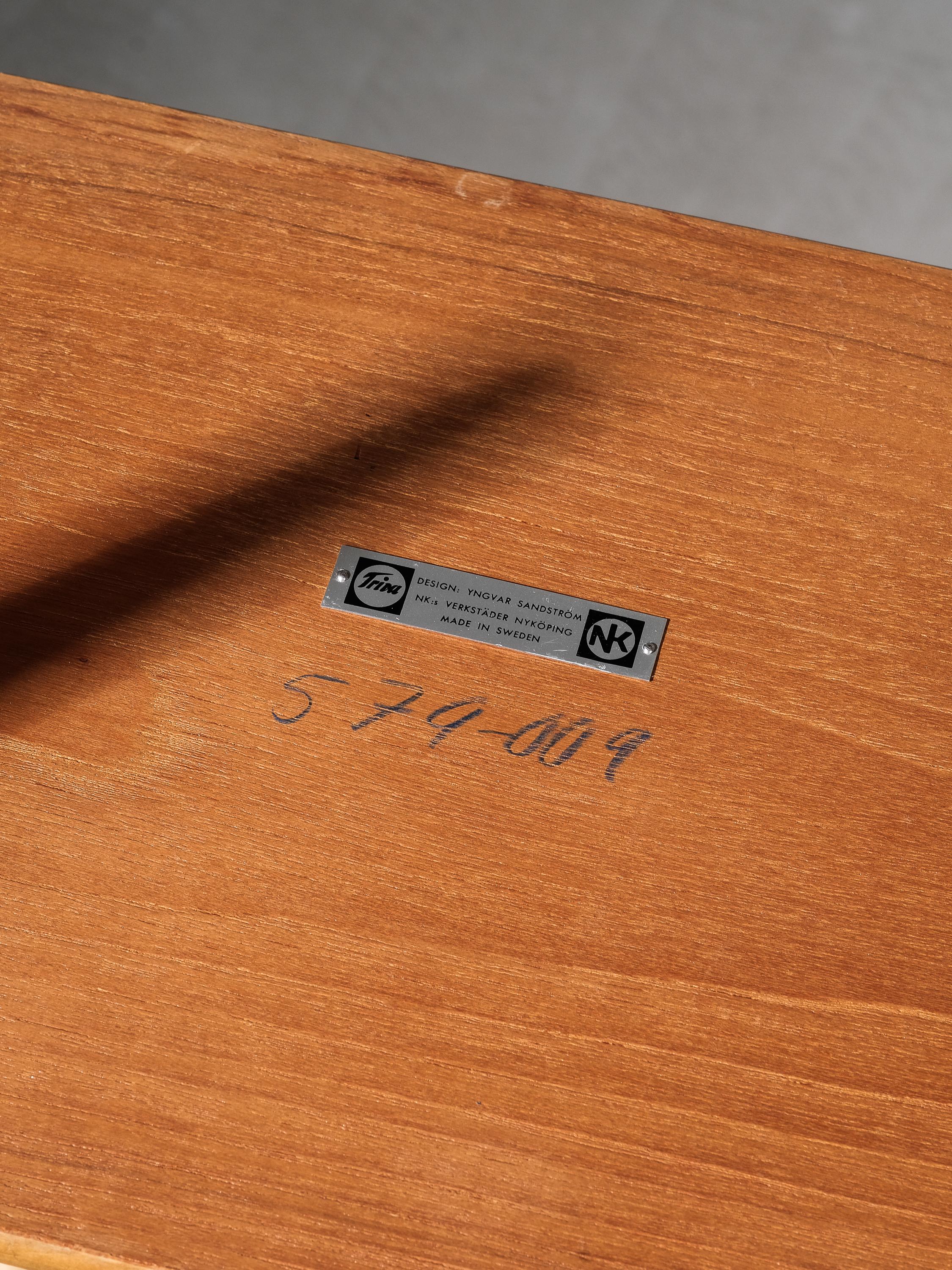 Tables de chevet en teck et chêne 