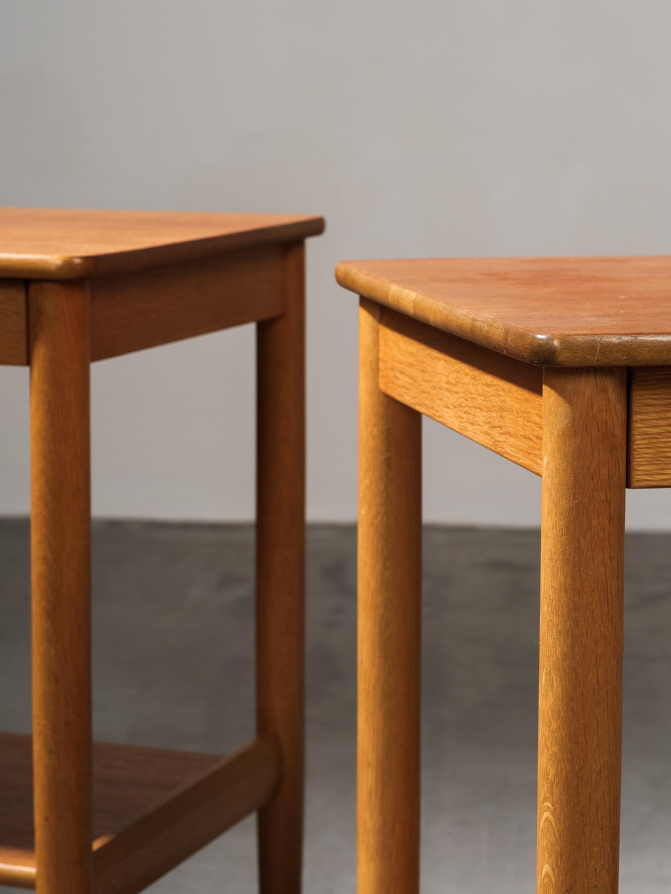 Scandinave moderne Tables de chevet en teck et chêne 