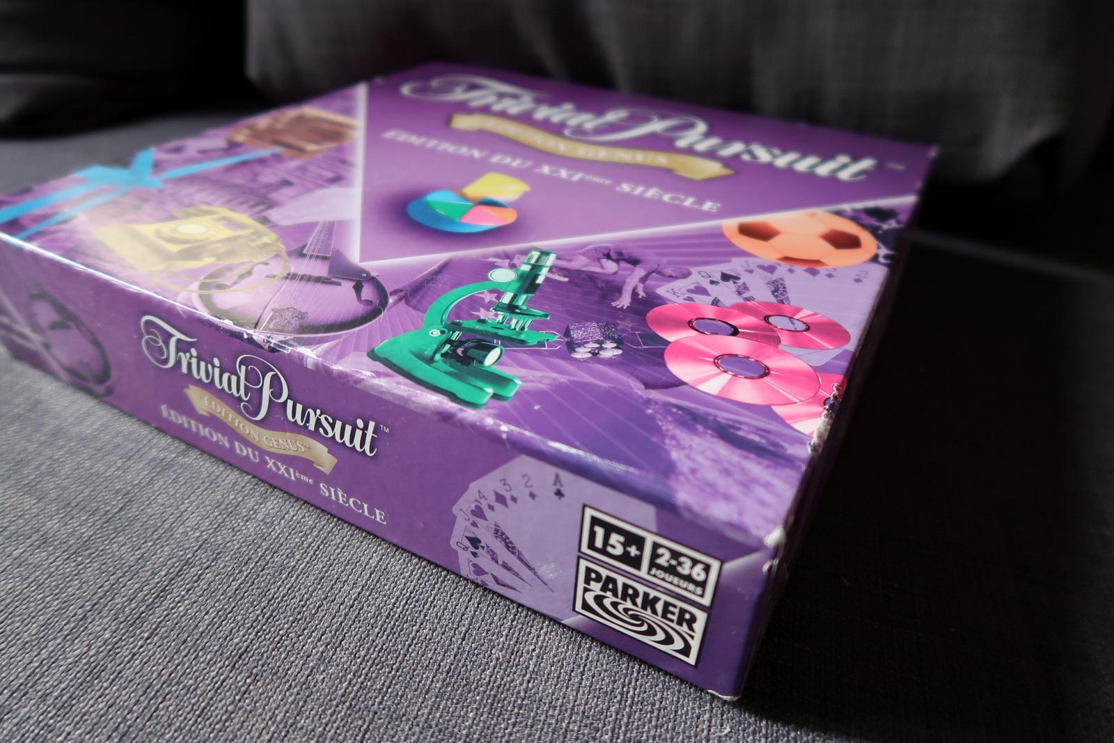 Trivial Pursuit Edition Genus - French Table Game of Knowledge and Fun - 2C03 For Sale 7