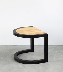 Tavolino TRN in legno massiccio di frassino, Model No. 1