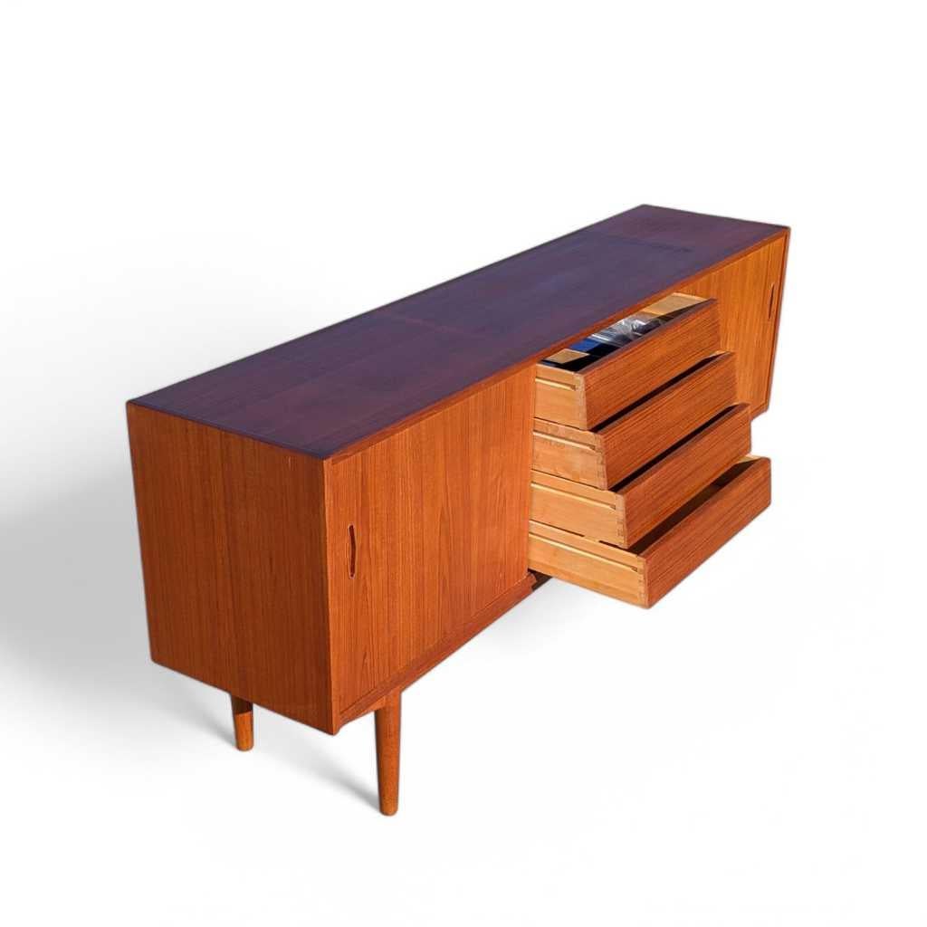 Troeds Trio Sideboard & Hutch by Nils Jonsson – Mid Century Modern Teak Credenza For Sale 6