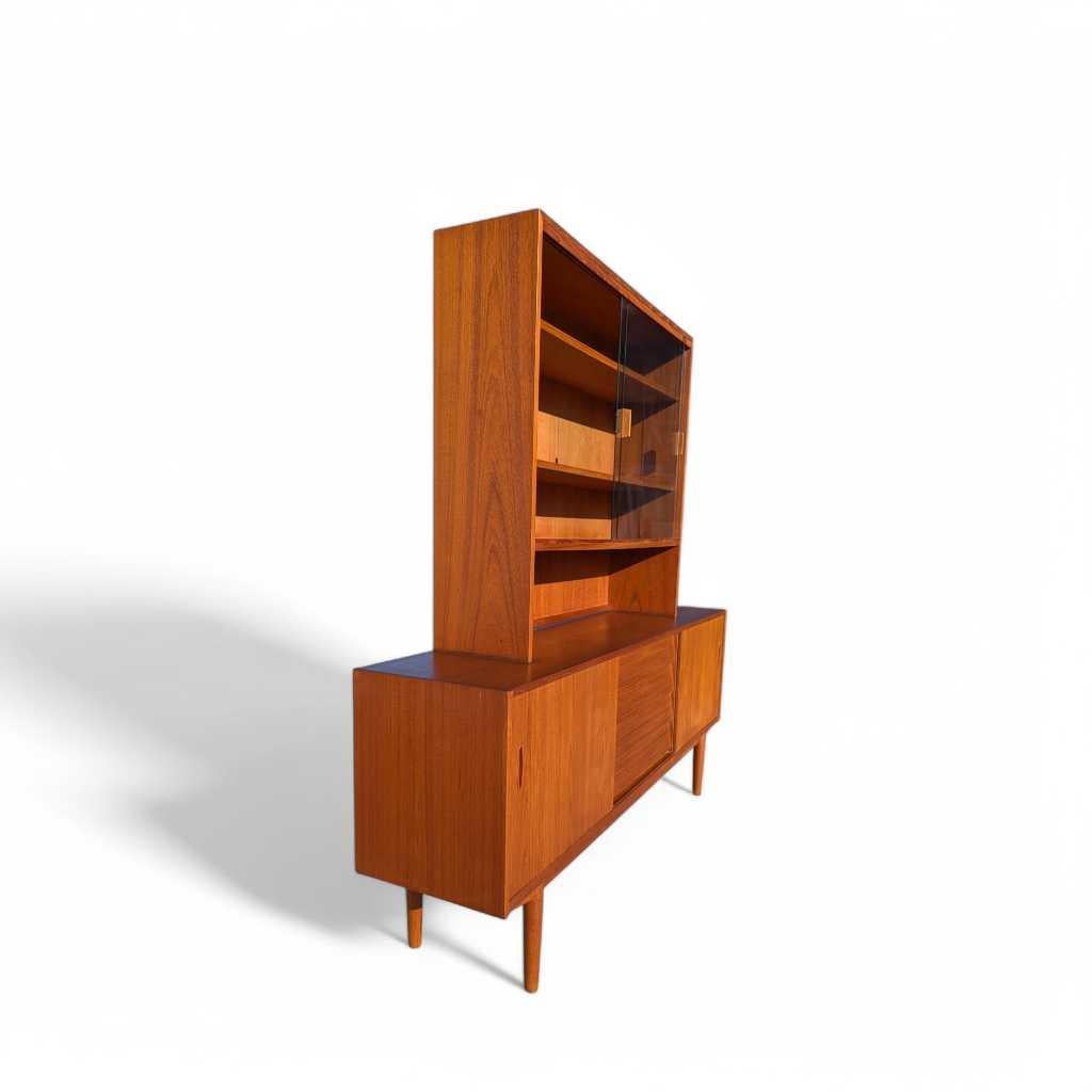 Troeds Trio Sideboard & Hutch by Nils Jonsson – Mid Century Modern Teak Credenza For Sale 8