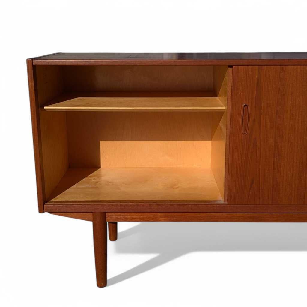 Troeds Trio Sideboard & Hutch by Nils Jonsson – Mid Century Modern Teak Credenza In Good Condition For Sale In Rancho Cucamonga, CA