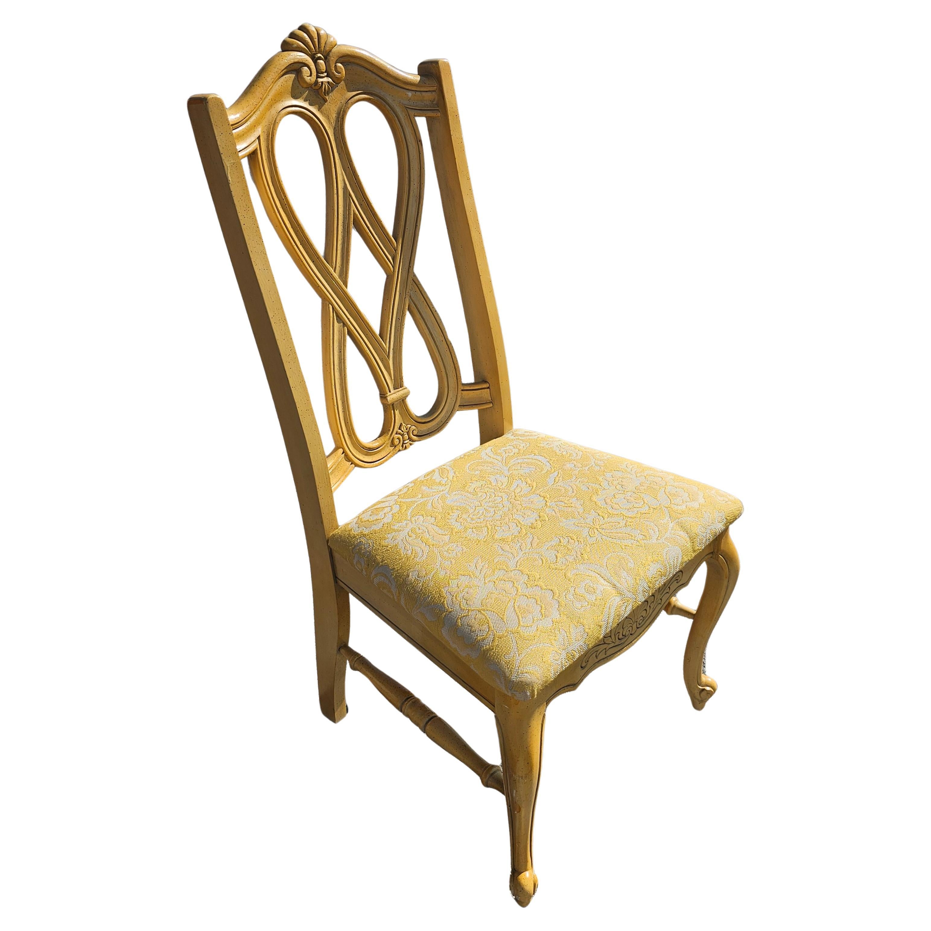 Chaise d'appoint Trogdon Furniture du milieu du siècle dernier en acajou peint et tapissée Bon état - En vente à Germantown, MD