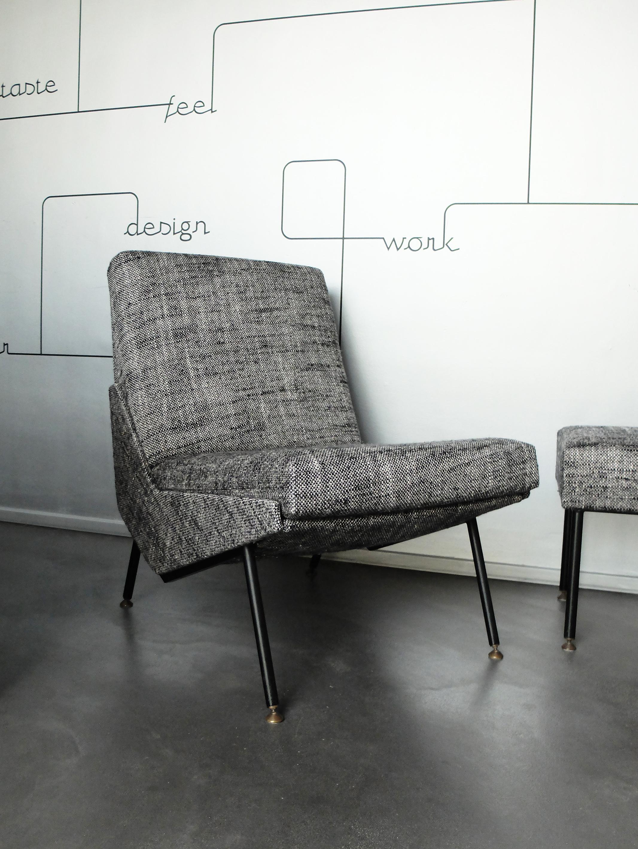 Troika Slipper Chair & Footstool Design by Pierre Guariche for Airborne, 1960s In Good Condition For Sale In Vorst, BE