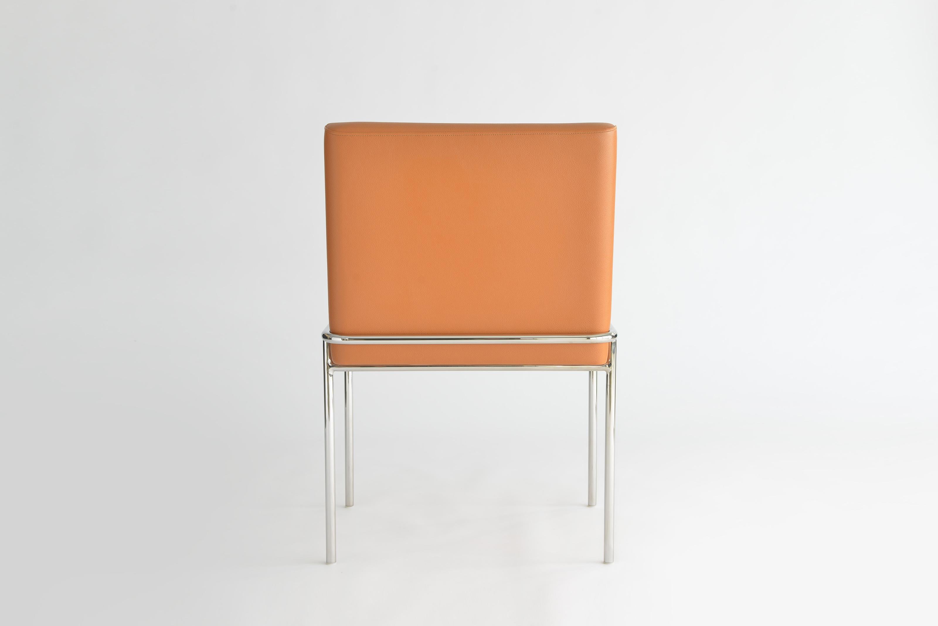 Poli Chaise d'appoint sans accoudoirs de Phase Design en vente