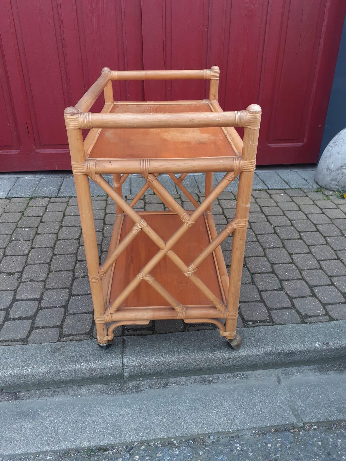 Trolley Bar in Bamboo and Rattan, circa 1950 In Good Condition For Sale In Saint-Ouen, FR