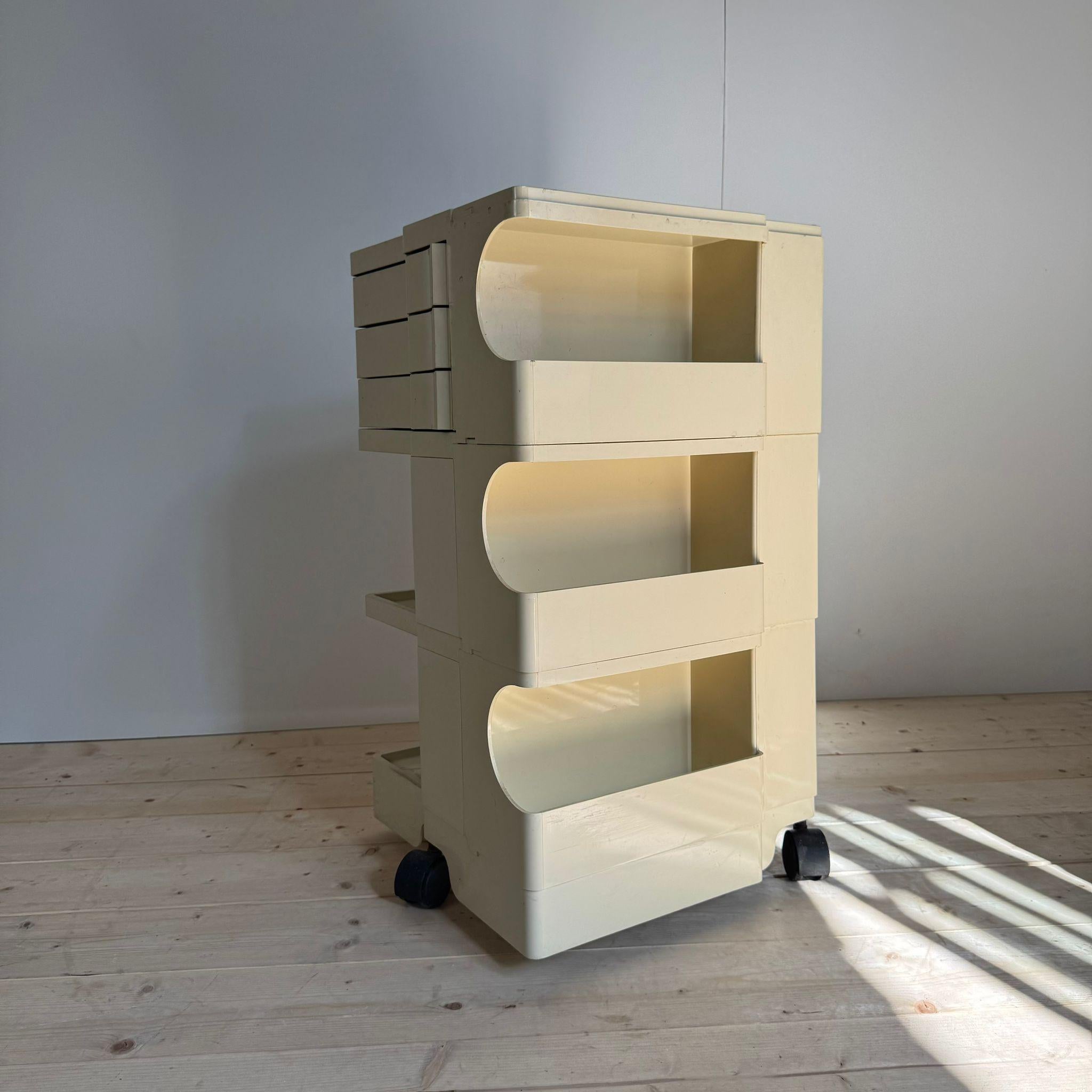 Plastica Trolley 
