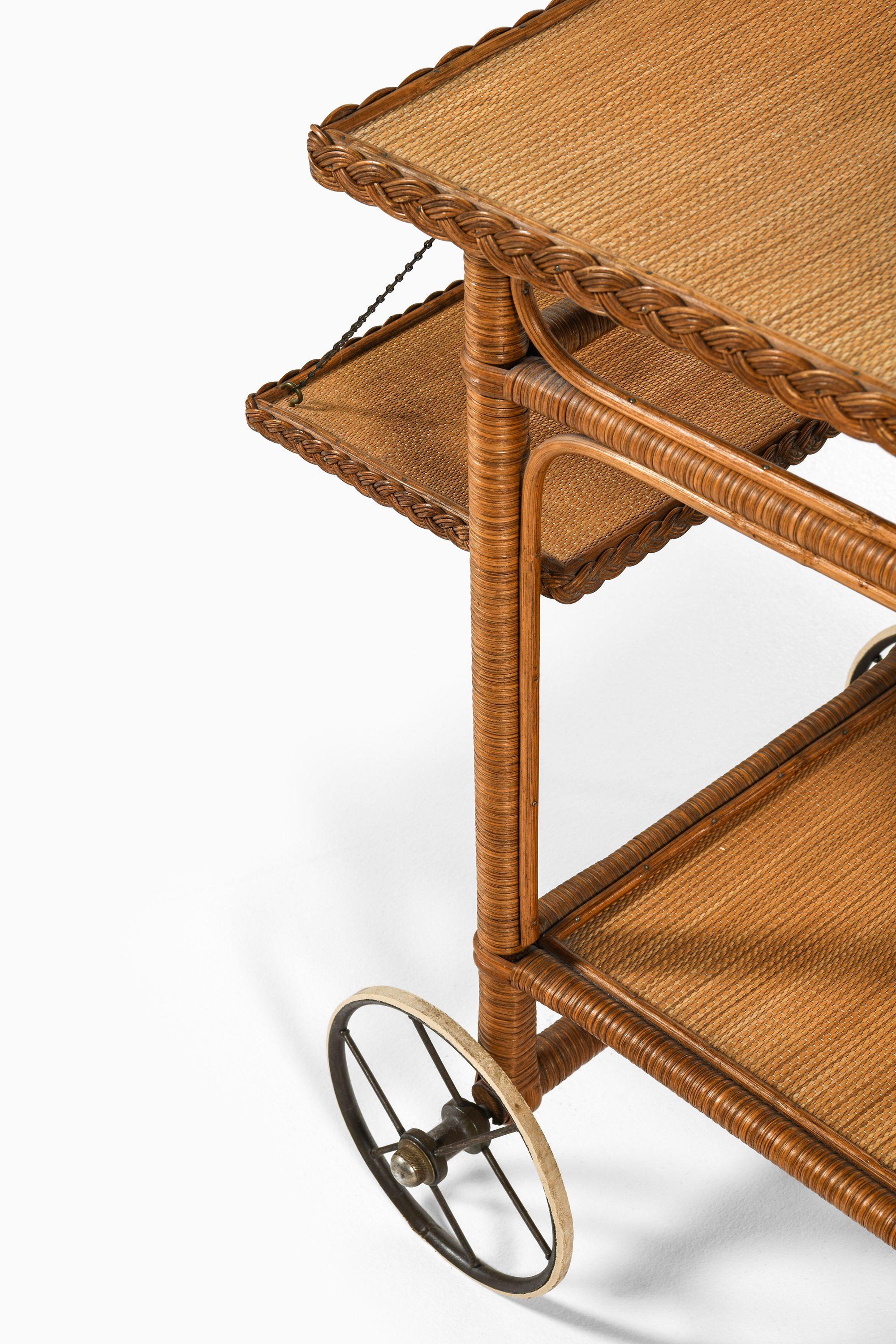 Trolley aus Schilfrohr und Rattan von Robert Wengler, 1940er Jahre im Zustand „Gut“ im Angebot in Limhamn, Skåne län
