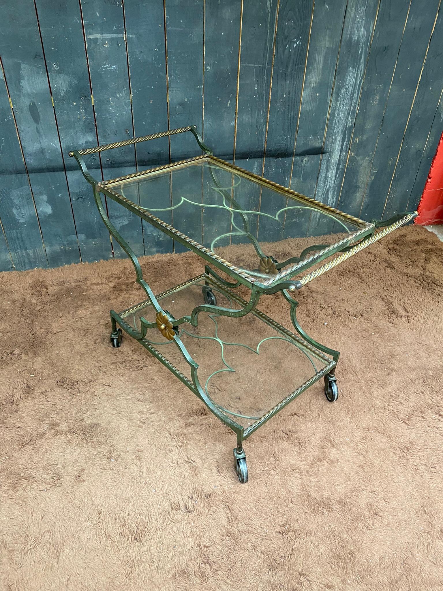 Metal trolley, or art deco bar cart in green and gold patinated metal, circa 1930 For Sale