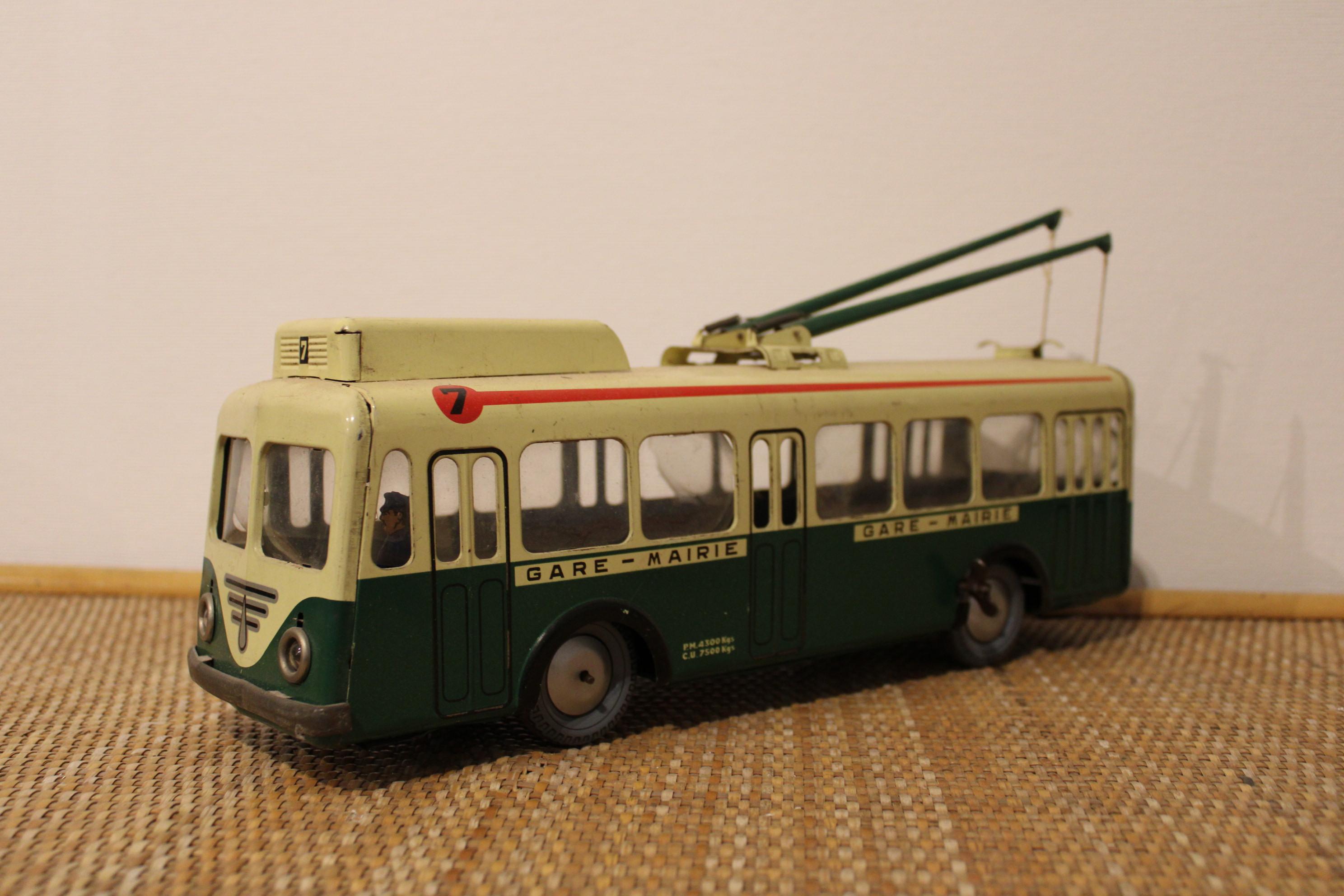 Trolleybus Joustra Vintage, France, 1955 In Distressed Condition For Sale In Paris, FR