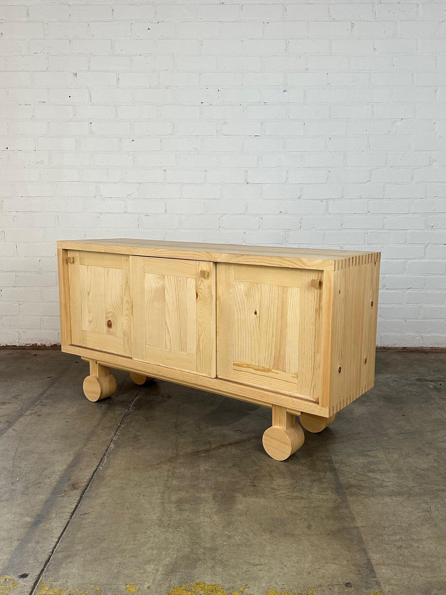 Trolly Credenza in Pine For Sale 2