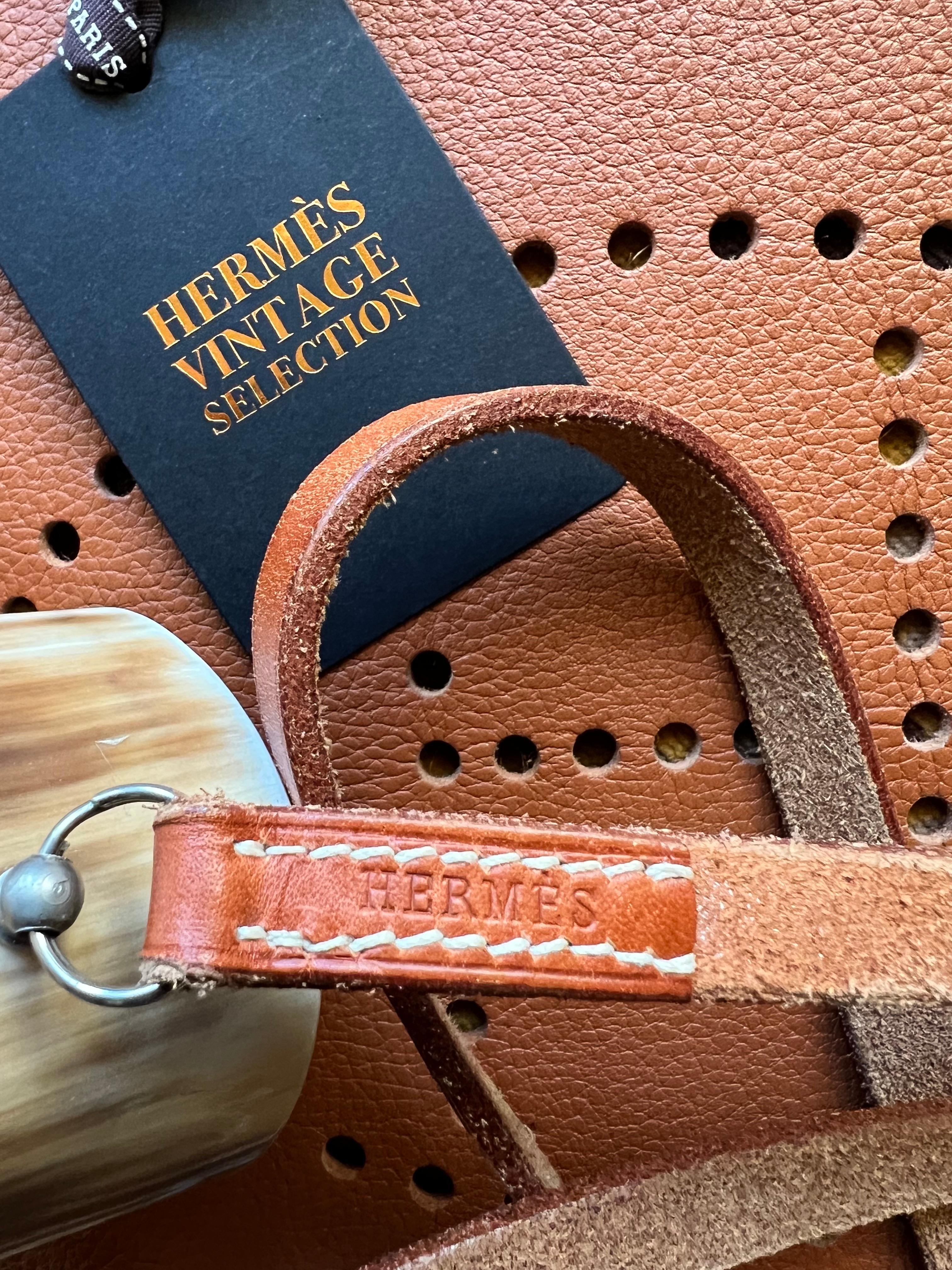 Hermès Jagdtrompete (Brown) im Angebot