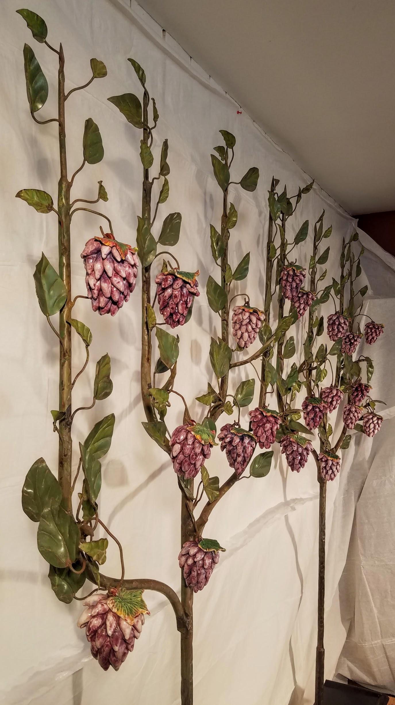 Hand Painted Grape Vines with Clusters of Majolica Grapes Deruta, circa 1940 In Good Condition In Camden, ME