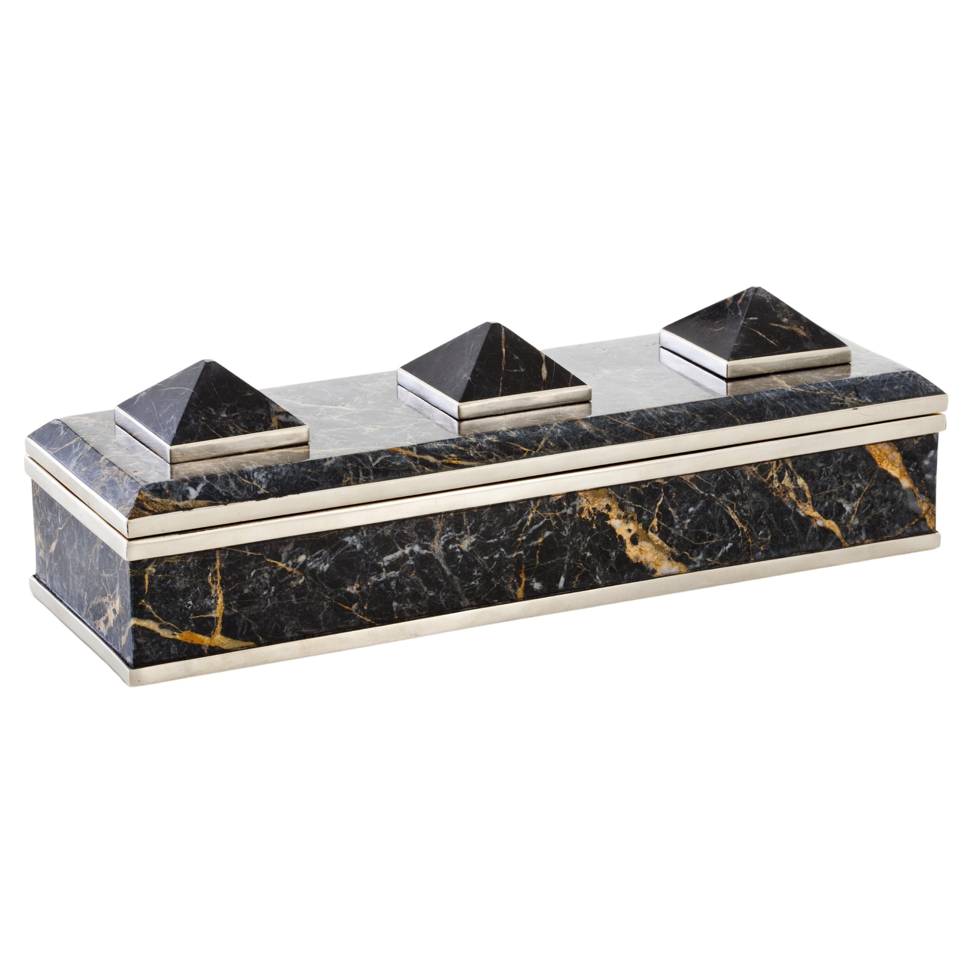 Tronador Boîte rectangulaire en pierre d'onyx noir en vente