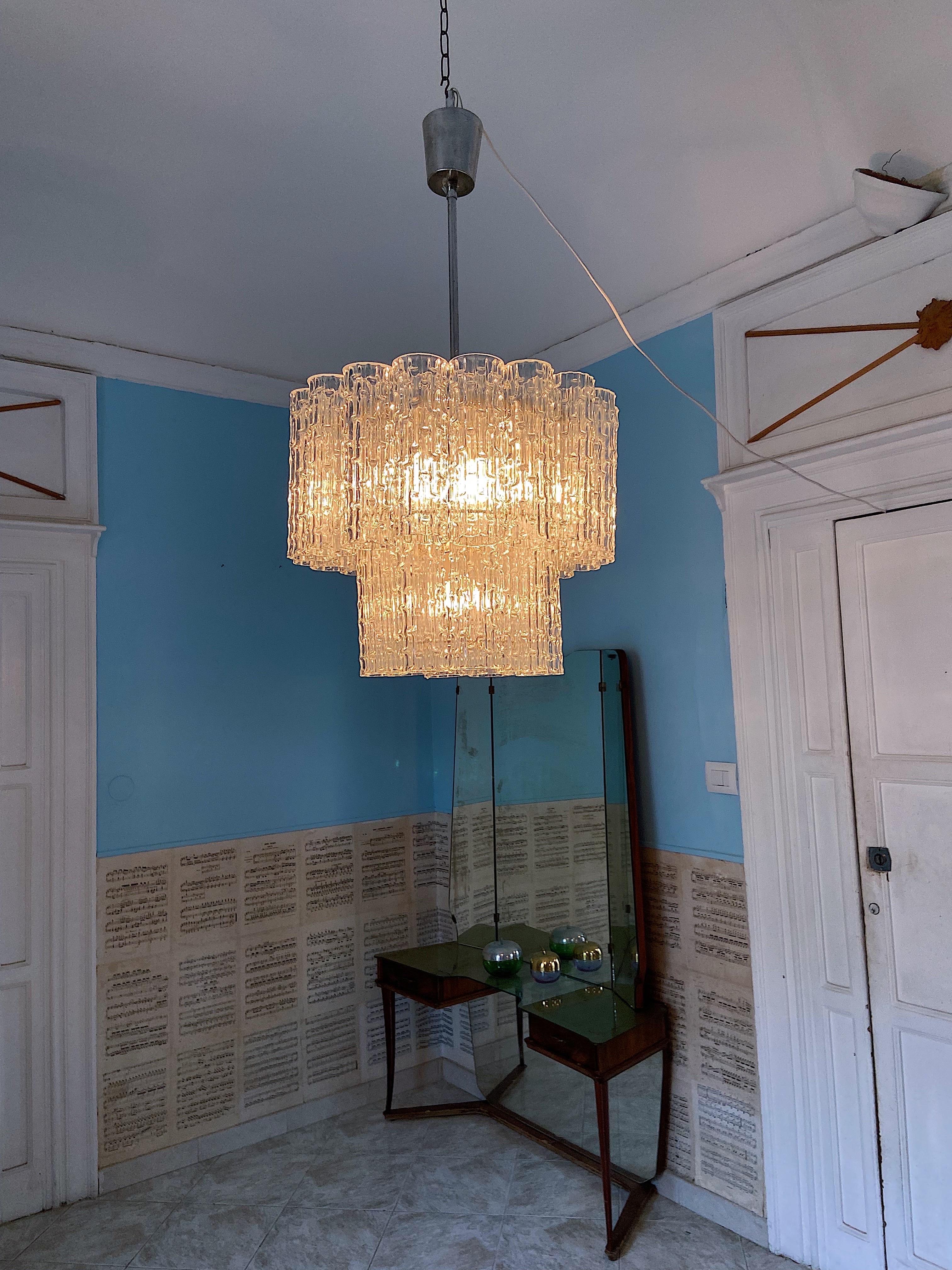 Tronchi Chandelier in Murano Glass by Toni Zuccheri for Venini In Good Condition For Sale In Palermo, PA