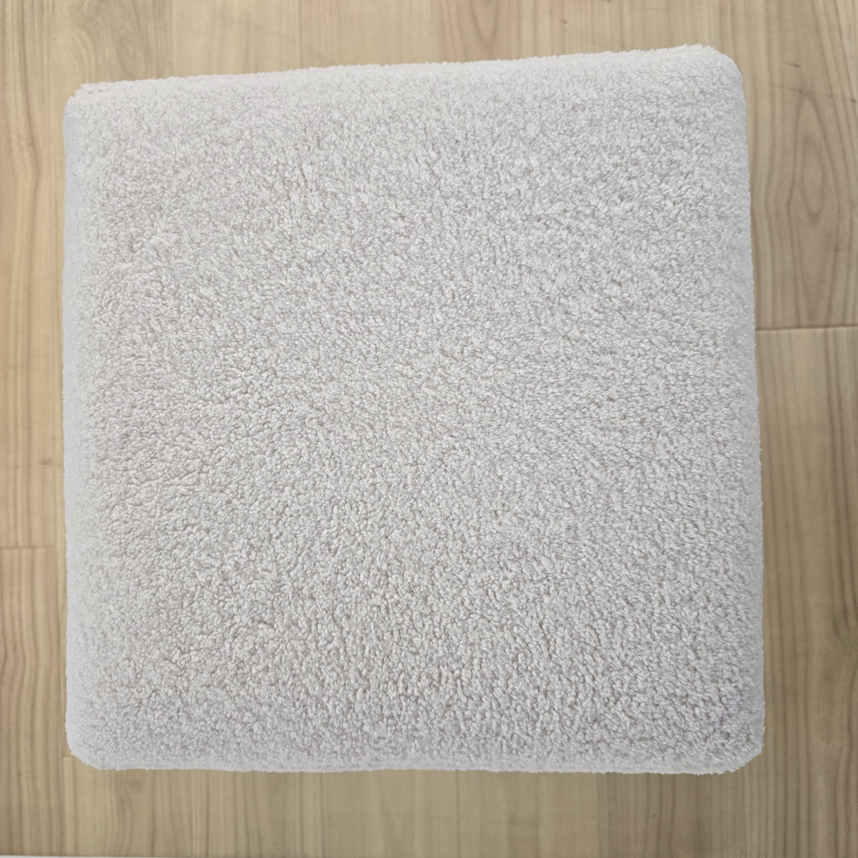 Acier Trono 40 Square Ottoman *Echantillon d'exposition en vente
