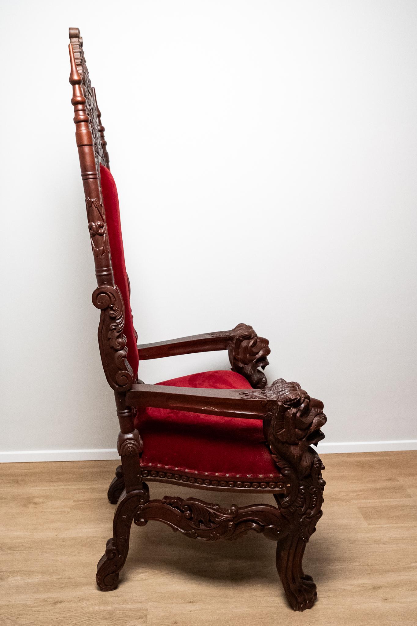 TRONO in velluto rosso in stile Rinascimentale, Italia in vendita 4