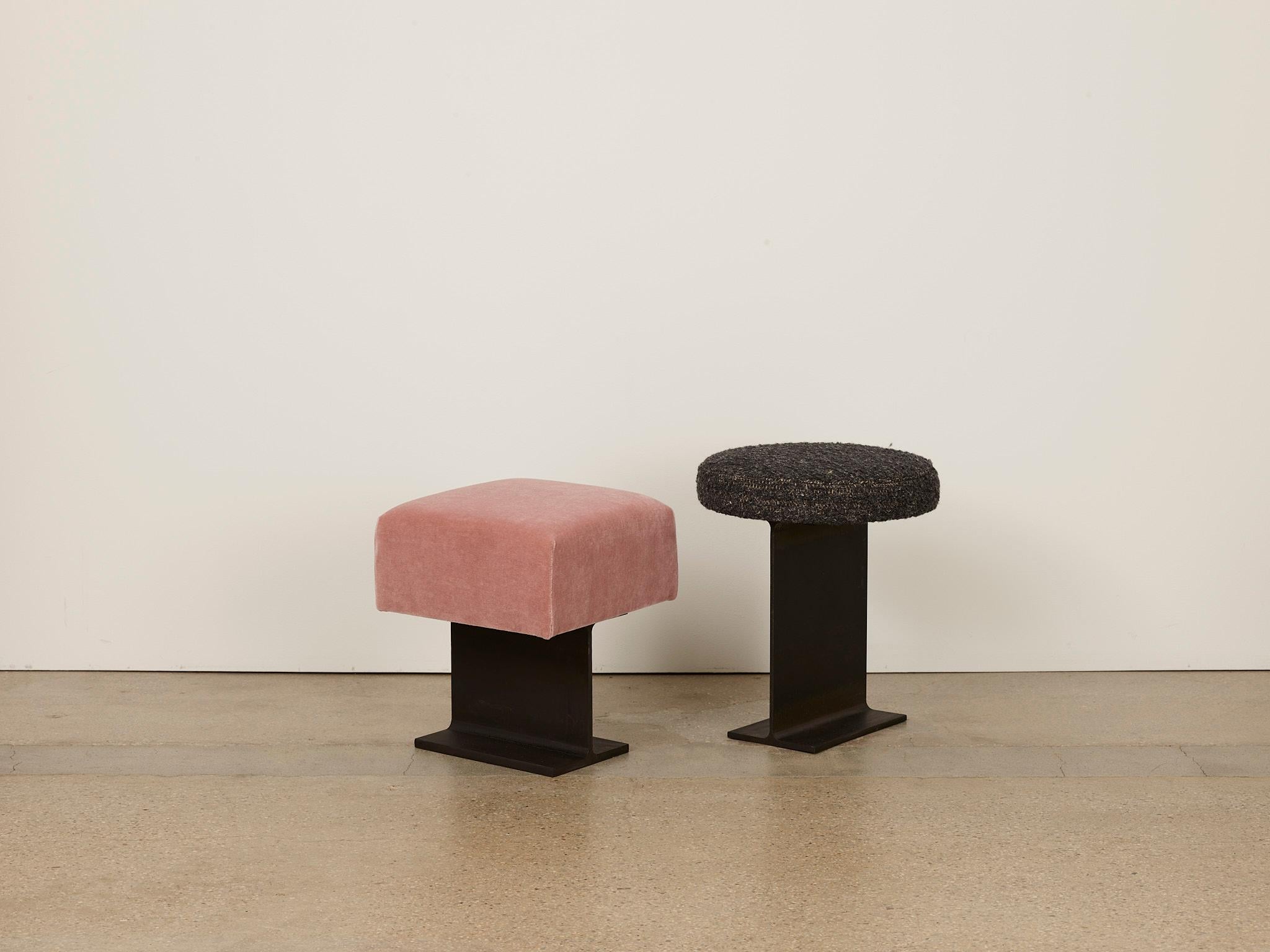 Contemporary Trono Pill Black Chair by Umberto Bellardi Ricci For Sale