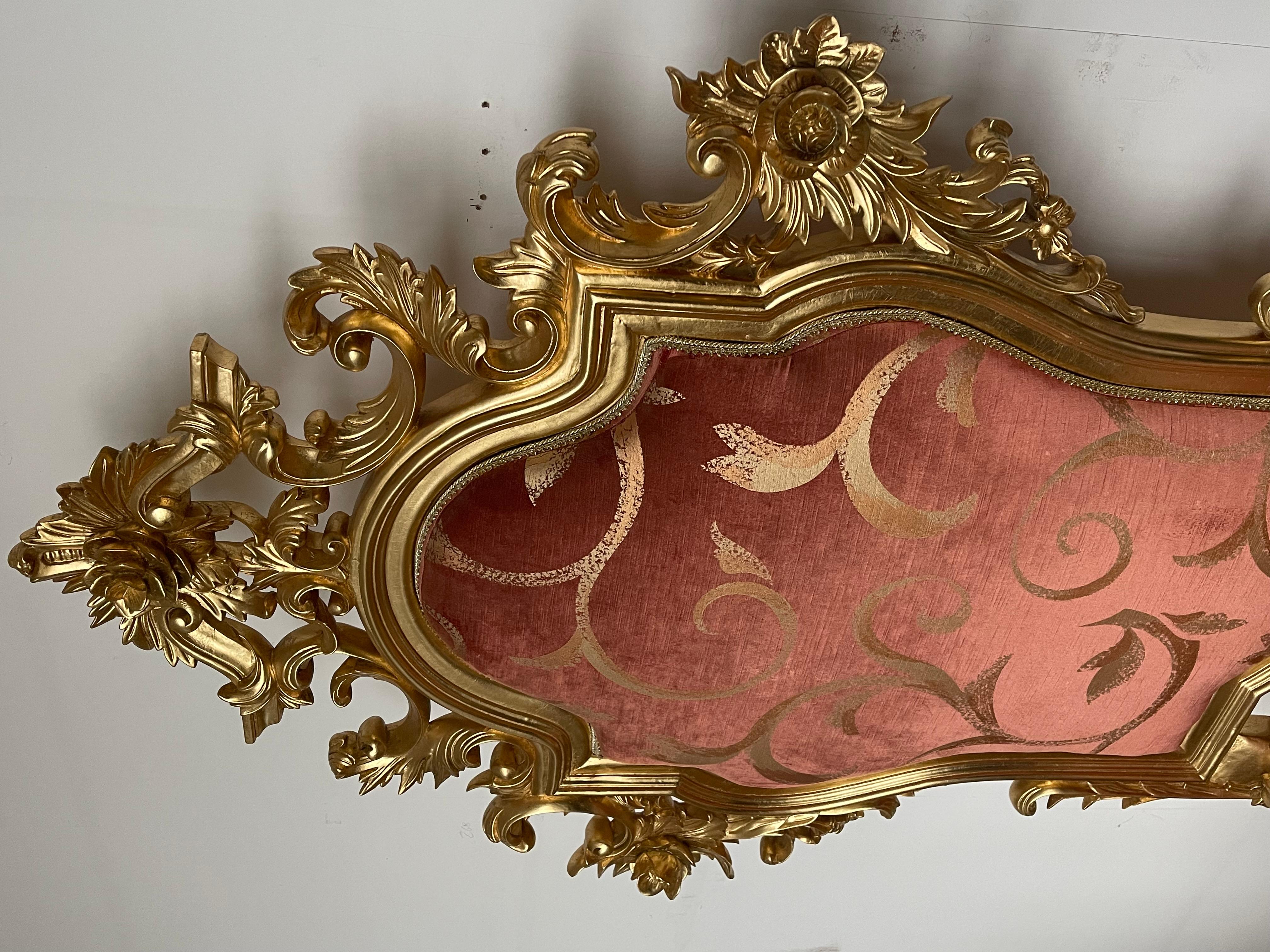 Trono reale italiano in legno intagliato in foglia d'oro XX secolo in vendita 13