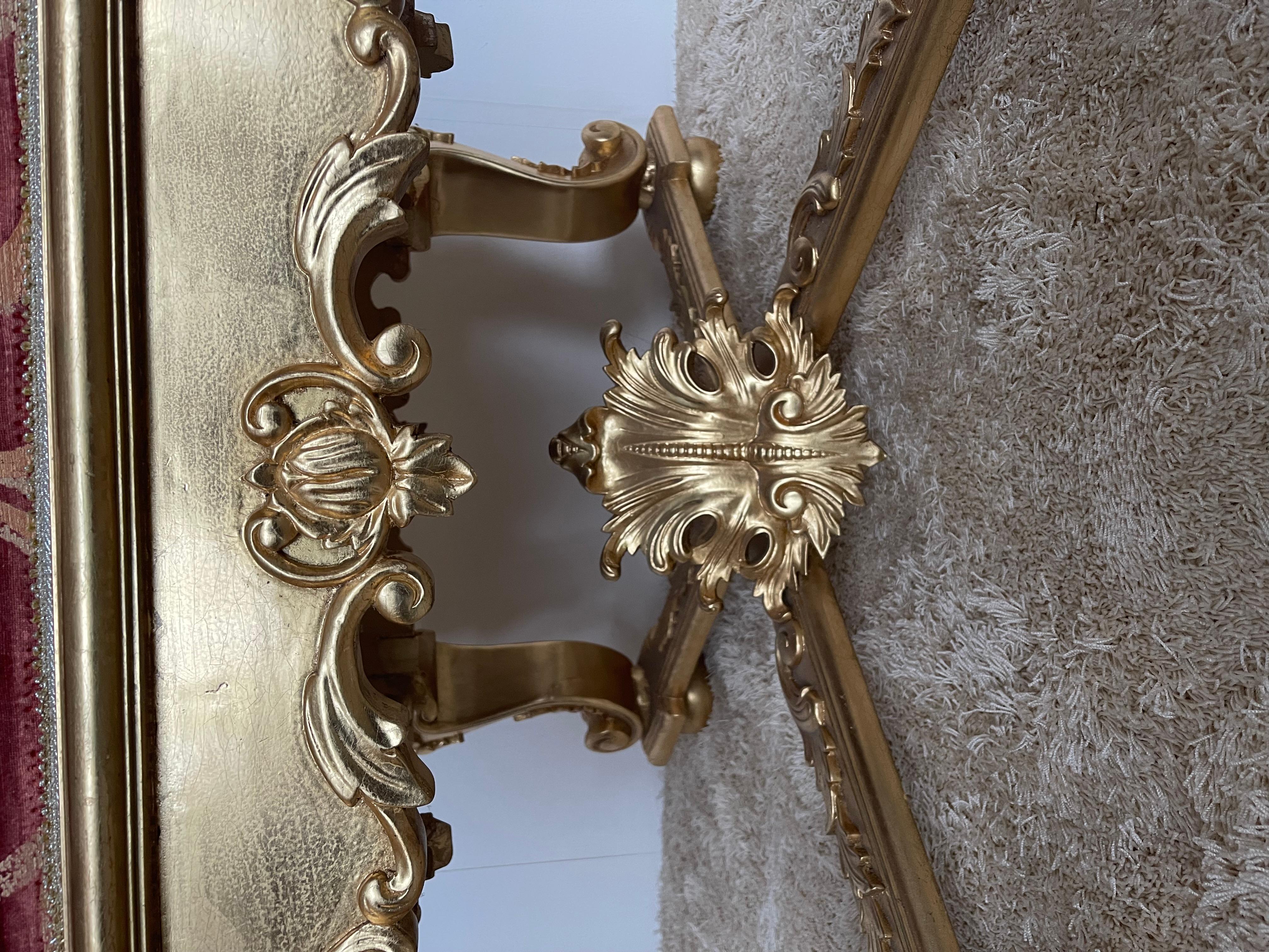 Trono reale italiano in legno intagliato in foglia d'oro XX secolo in vendita 2