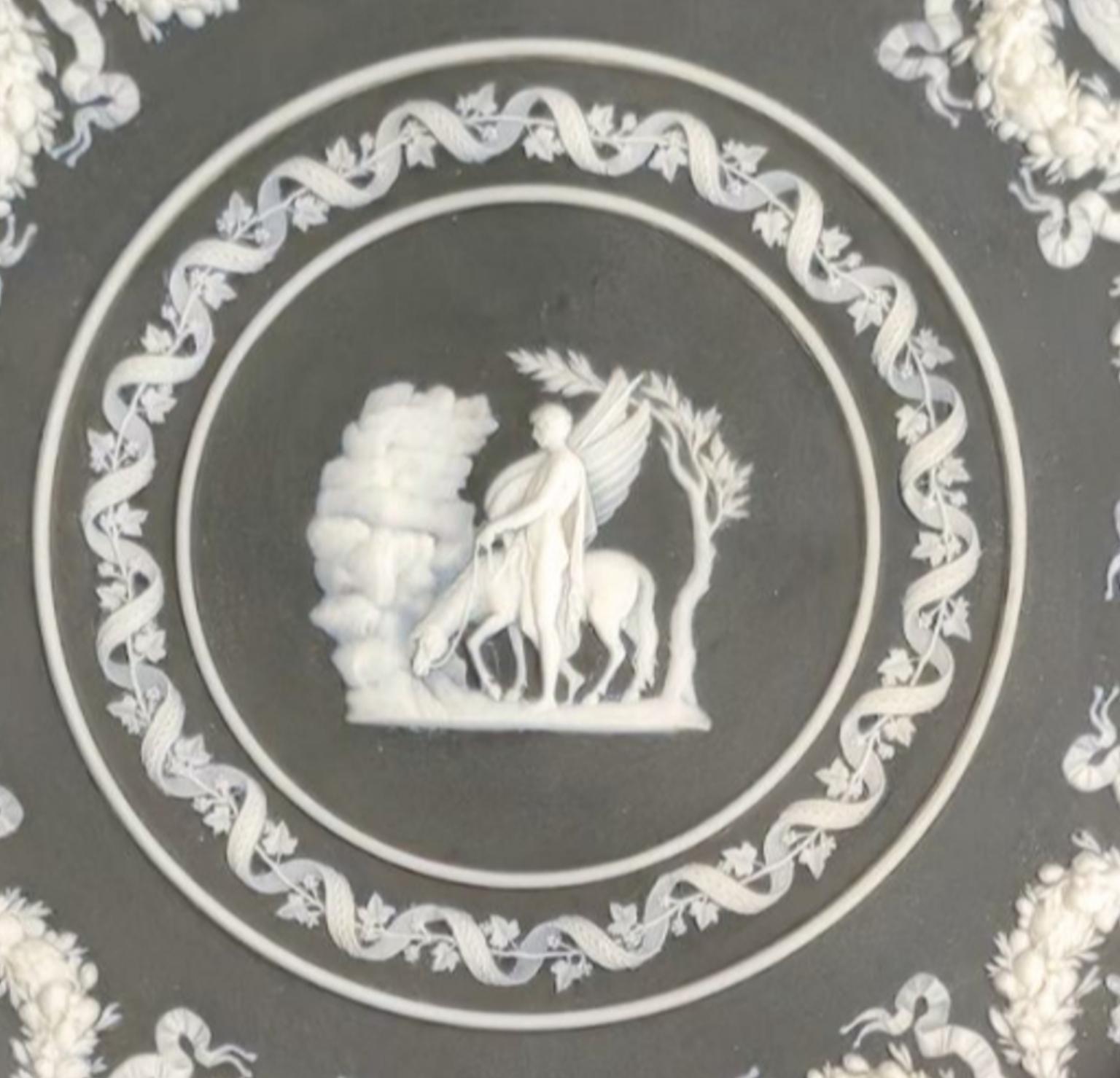Inglese Piatto Trophy, Wedgwood, 1900 circa in vendita