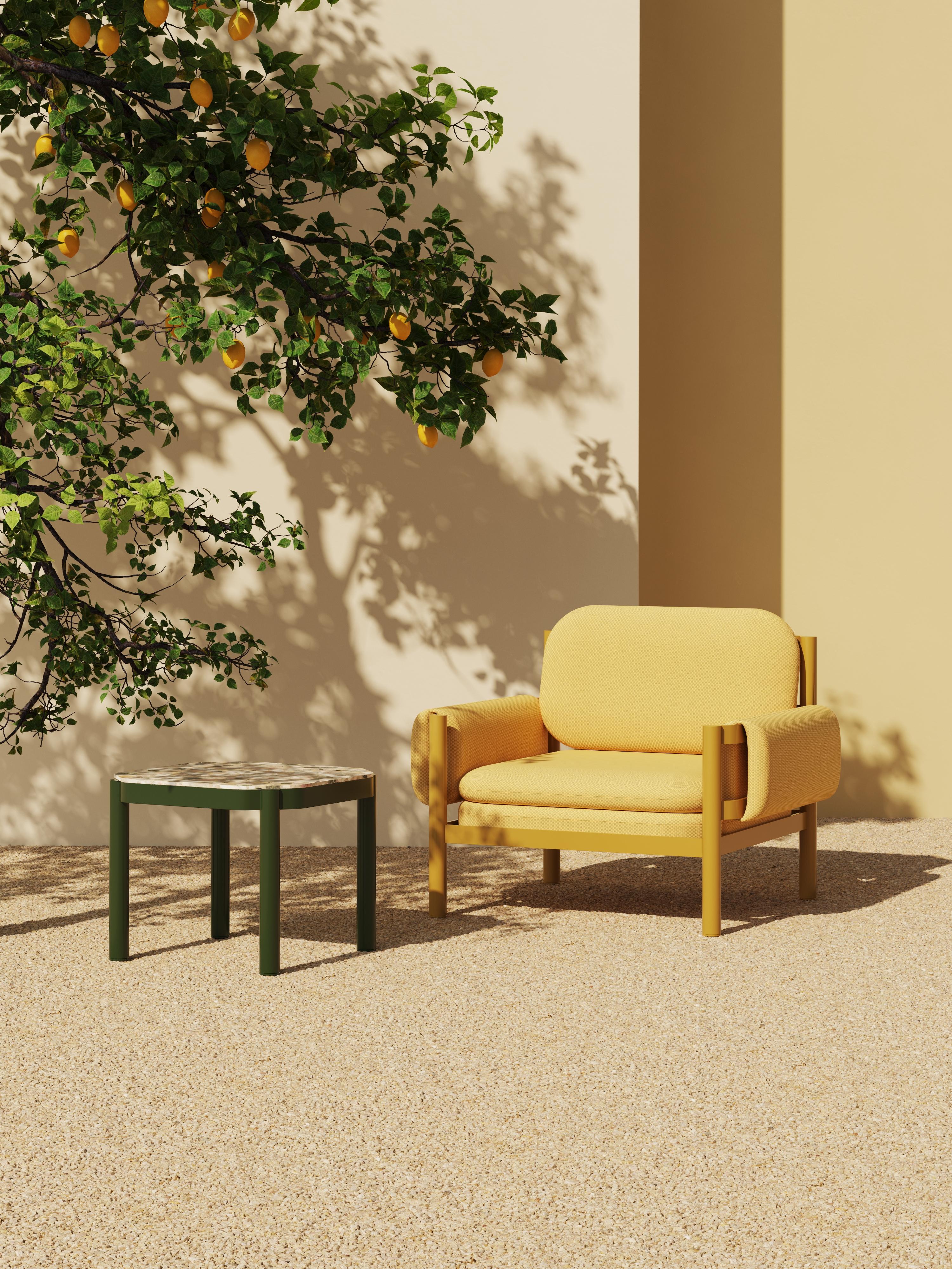 Verniciatura a polvere Poltroncina Tropic in alluminio con braccioli in vendita